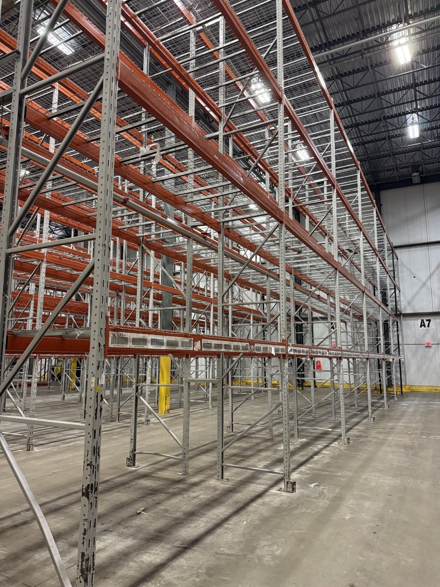 Double Slotted Drop-In Pallet Racking - 24' High x 11' Wide x 42