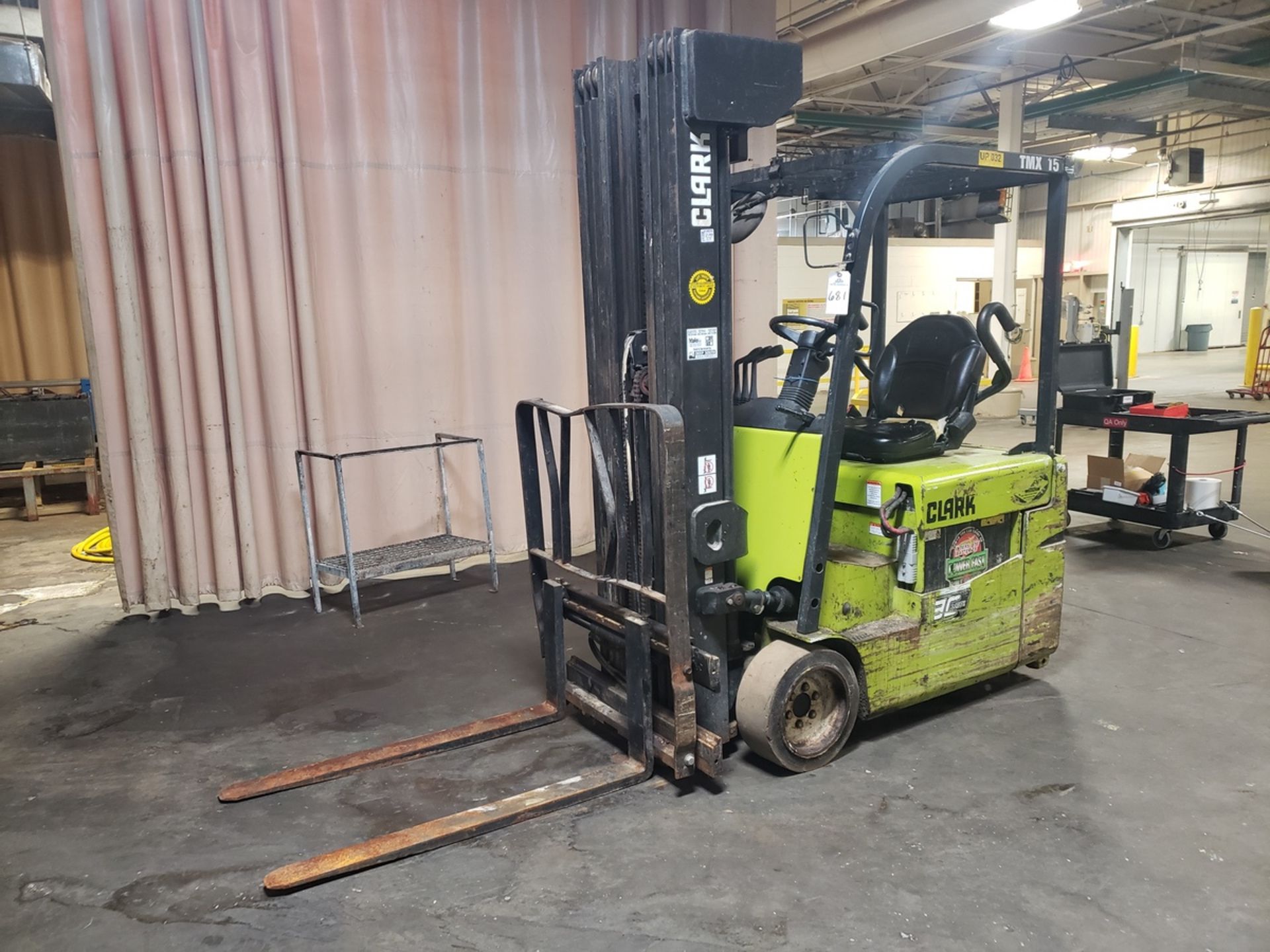 Clark Electric Forklift, M# TMX15, 2000 lbs Capacity, 36 Volt, 4817 Hours