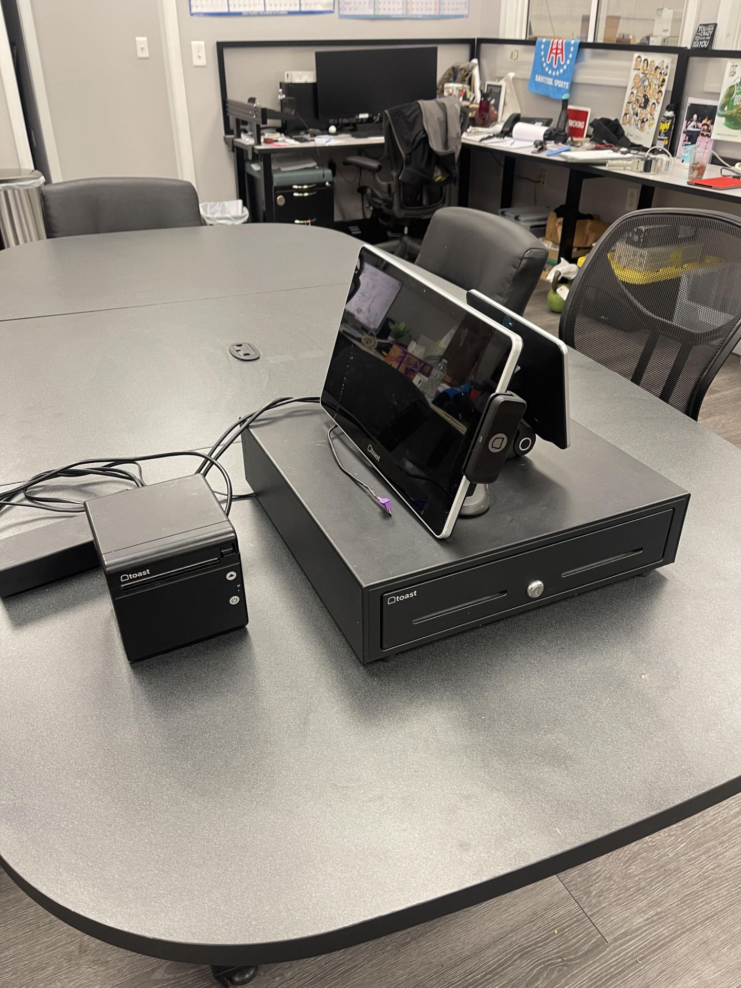 (Lot) Toast POS System C/O: (6) Monitors, (4) Printers, (1) Cash Drawer ...
