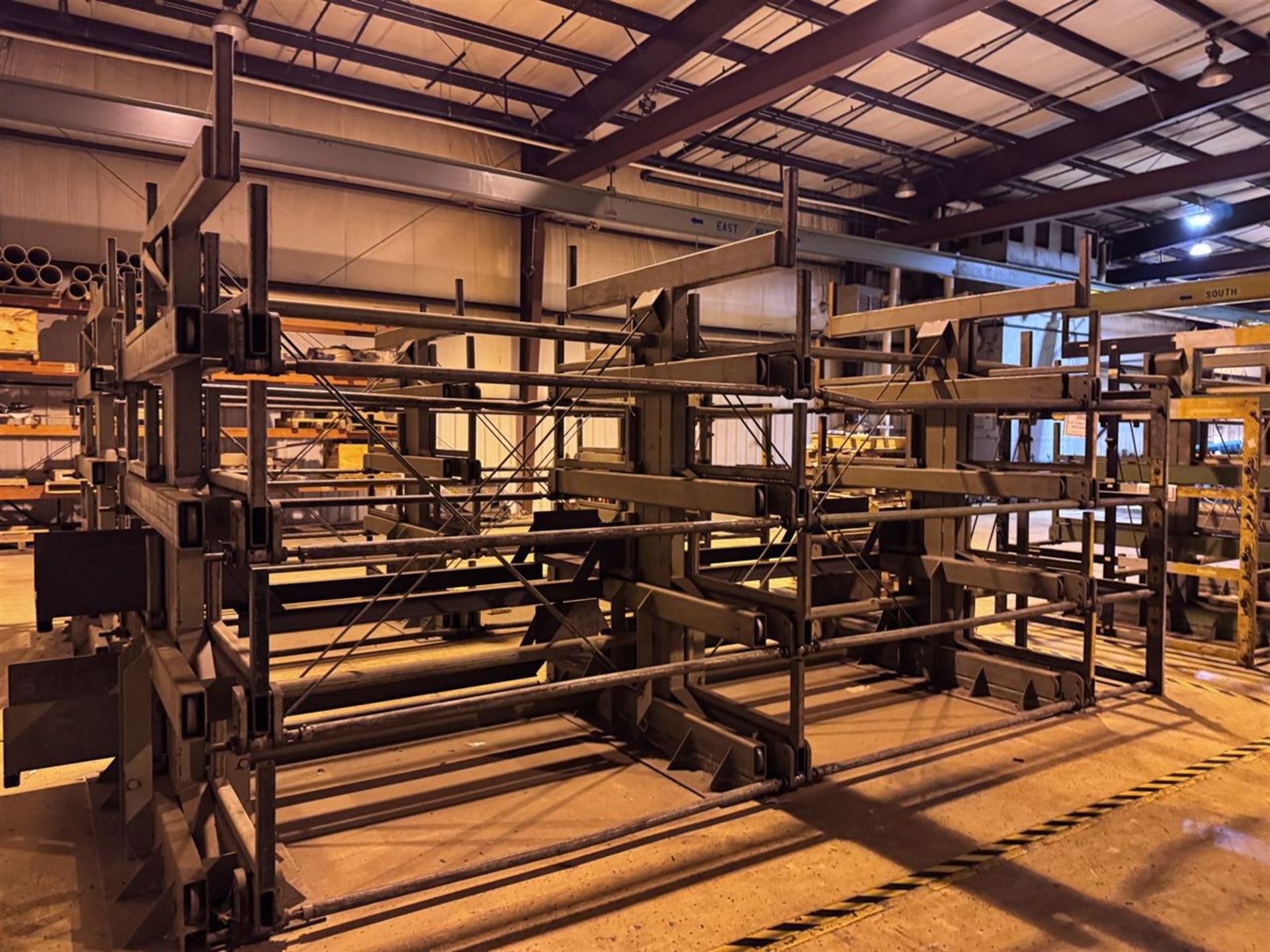 STEEL STORAGE SYSTEM 4T-3G-30X12R-20' Retractable Arm Stock Rack, s/n na