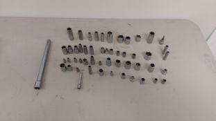 LOT OF ASSORTED SOCKETS