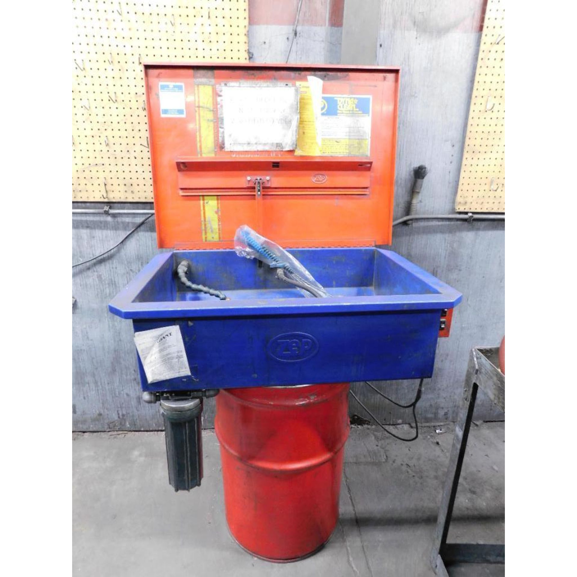 Zep Dyna Clean Parts Washer W 6 Cans Of Zep Versatile Non Flammable Zep Dyna Clean Parts Washer W 6 Cans Of Zep Versatile Non Flammable