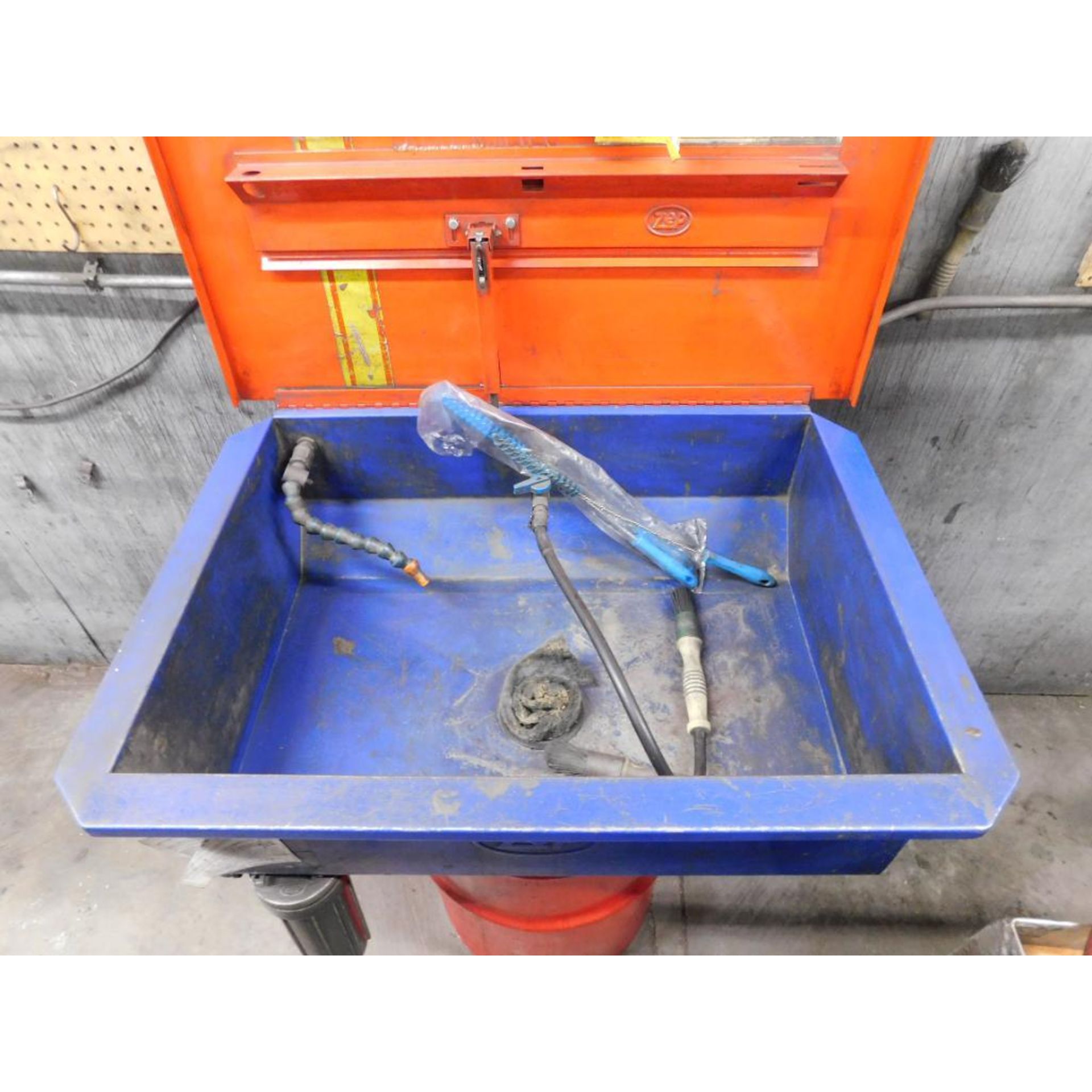 Zep Dyna Clean Parts Washer W 6 Cans Of Zep Versatile Non Flammable Zep Dyna Clean Parts Washer W 6 Cans Of Zep Versatile Non Flammable