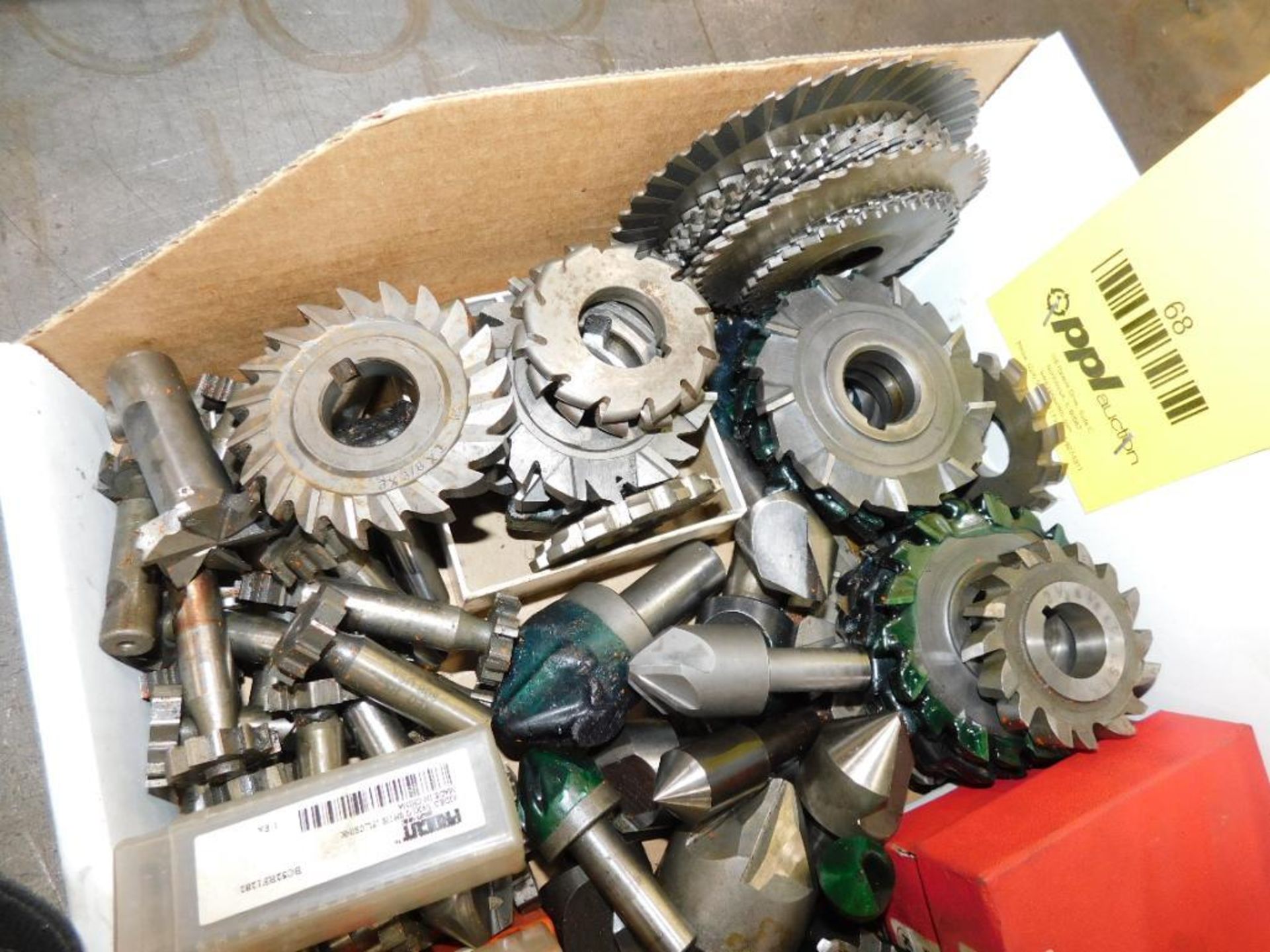 LOT: Assorted Milling Cutters, Keyseat Cutters, Countersinks, etc.
