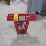 Tool King 12-Ton Hydraulic Pipe Bender