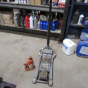 LOT: Evercraft 3-1/2 Ton Floor Jack, 12-Ton Bottle Jack