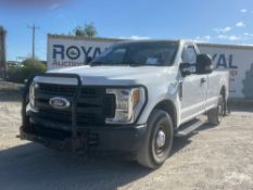 2017 Ford F-250 Pickup Truck w/ Liftgate