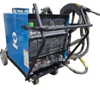 Miller 302 Deltaweld MILLER XR -Edge Wire Feeder w/ Extension Cable and XR Push Pull Gun and