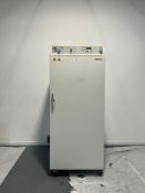 Kendro UT6420 Incubator, SN: 51015272, NOTE: Powered on