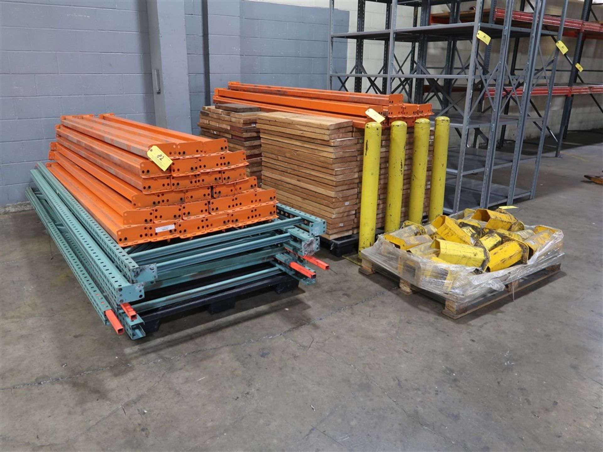 Edge Racking Palelts (5) Sections Heavy Duty Adjustable Pallet Racking W/ (6) 9' Uprights ...