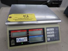 Q Tech Model QCS-65 Digital Counting Scale 65 Lb Capacity