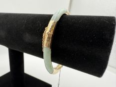 14K Yellow Gold Jade Bangle, 18.2 Grams 14K Yellow Gold Jade Bangle, 18.2 Grams