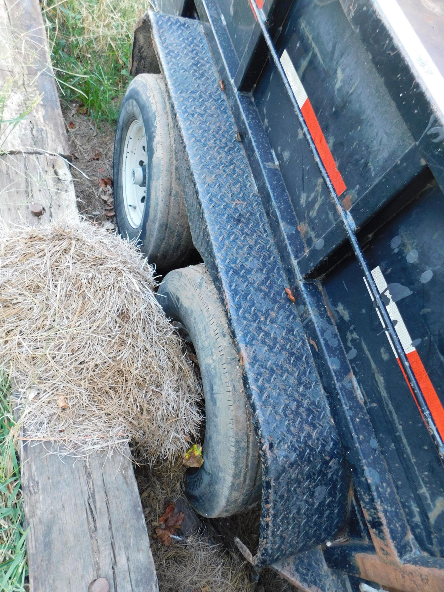 2010 Top Hat 12' Dump Trailer, Tandem Axle, 14' 6 L x 7'4