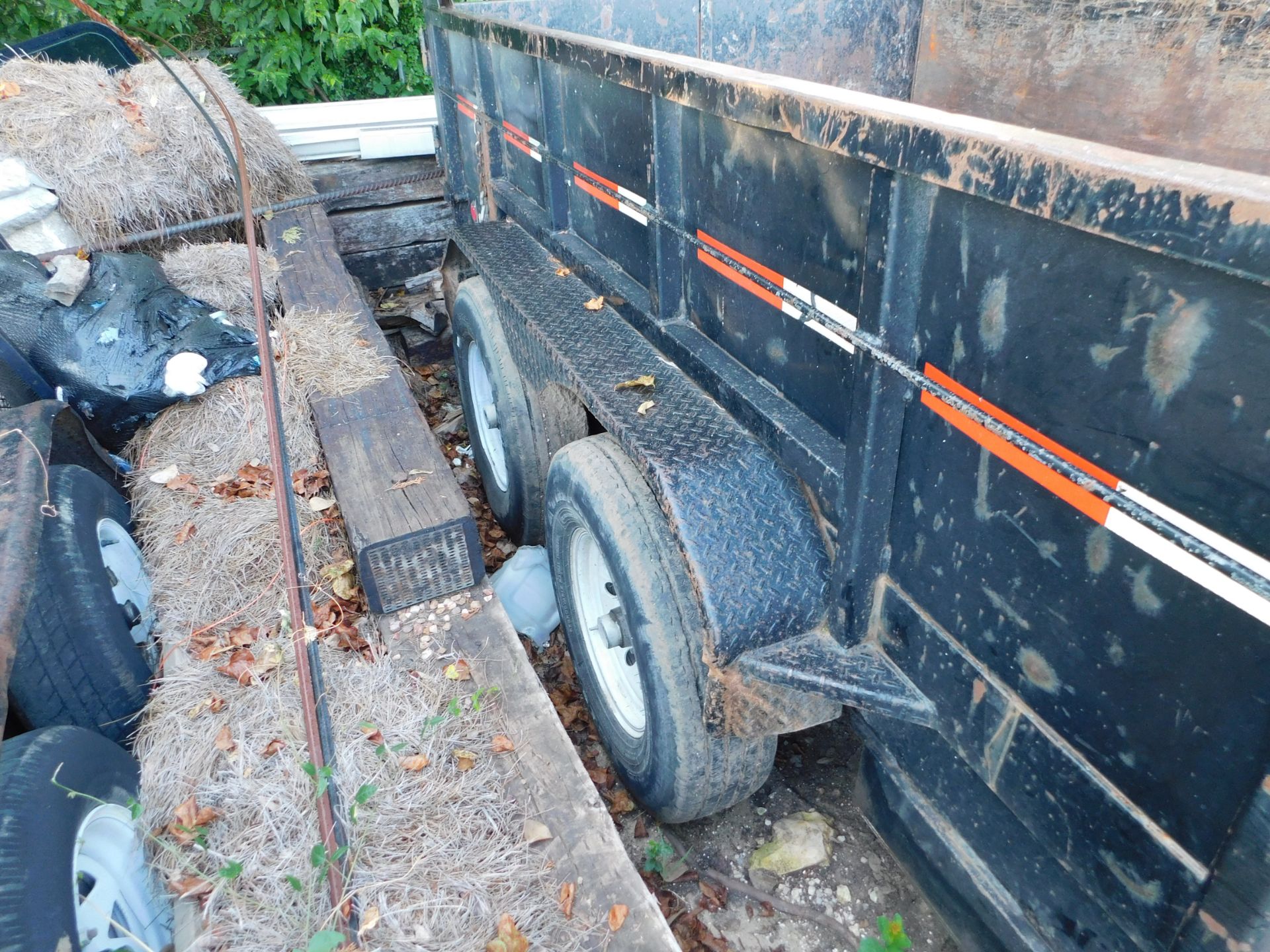 2010 Top Hat 12' Dump Trailer, Tandem Axle, 14' 6 L x 7'4