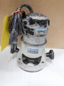 Porter Cable Model 690LRVS Heavy Duty Variable Speed Router (loose cover)