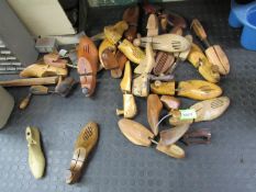 (82)+/- Wood Shoe Forms/Stretchers