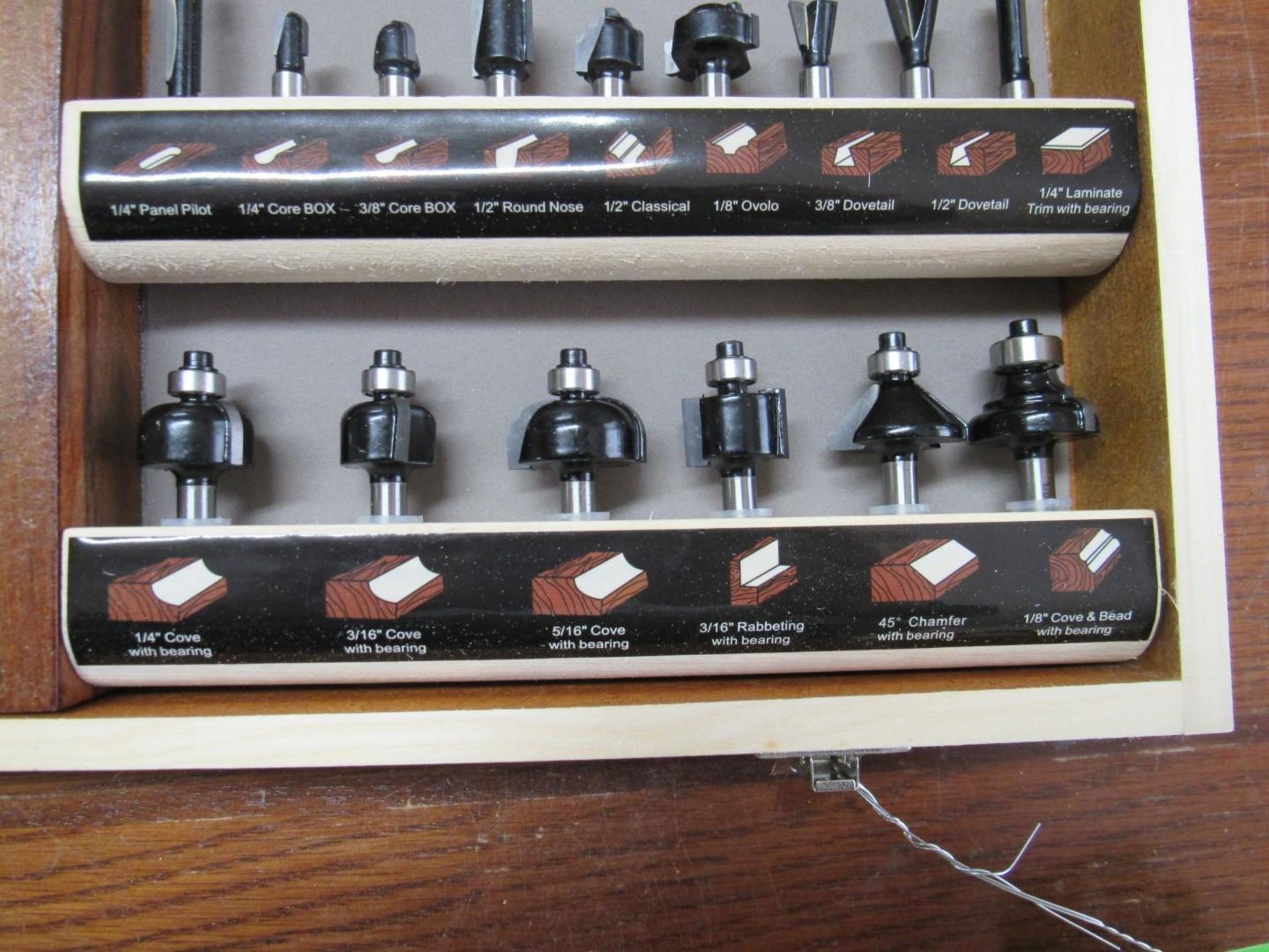 30 Pc. Router Bit Set - 1/4