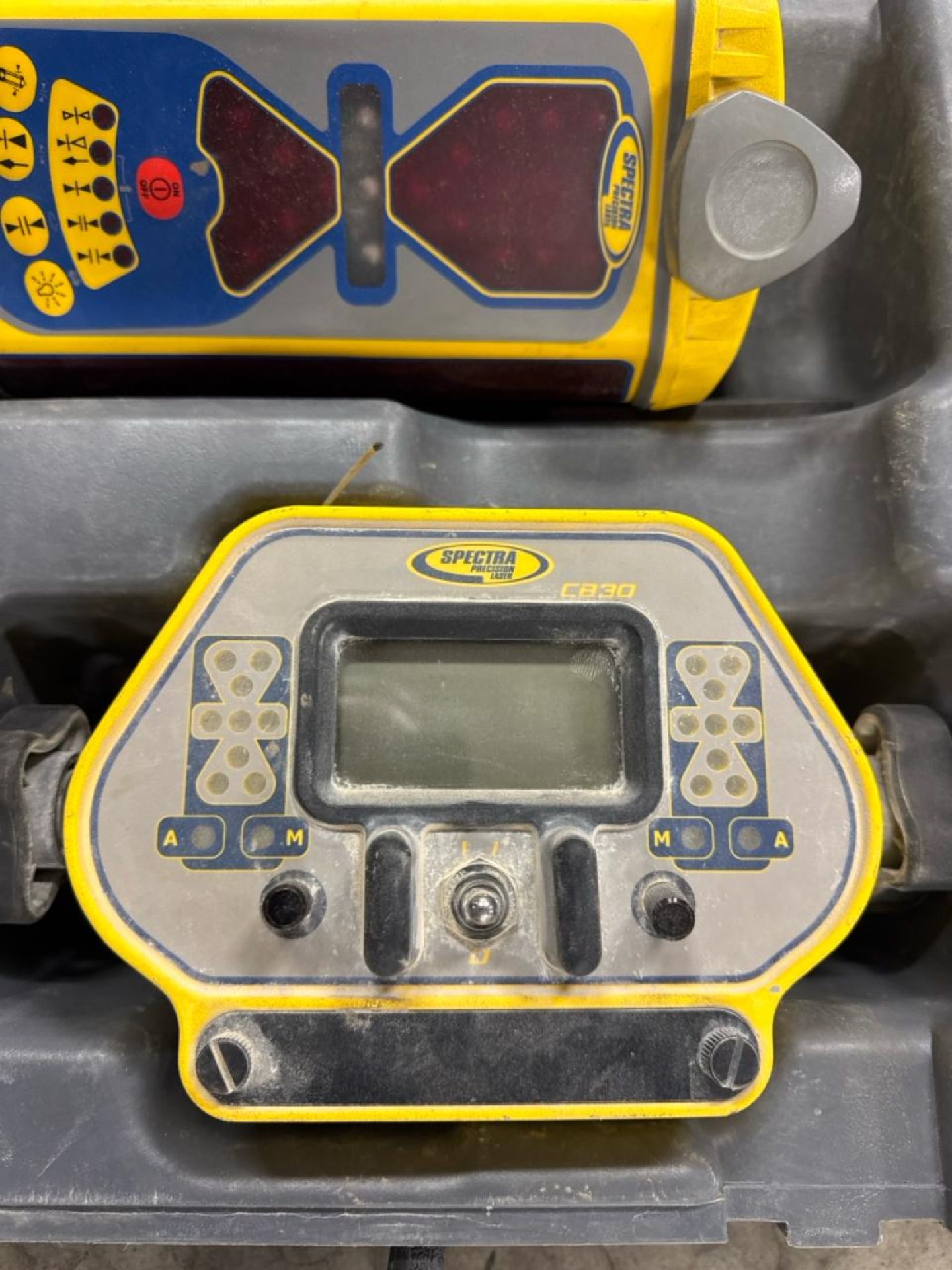 Lot Spectra Precision CB30 Dual Laser Grade Machine Control Box w/ LA50 ...