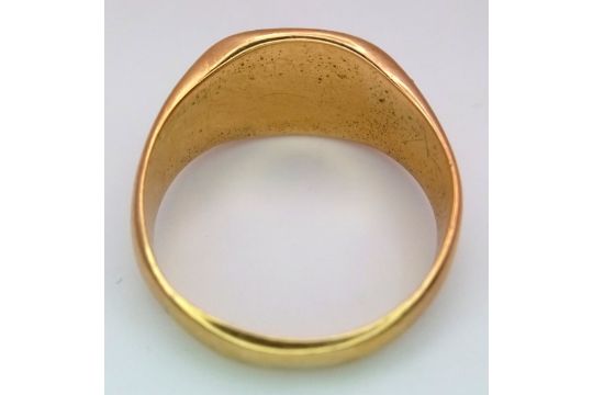 A Heavy Vintage 18K Gold Monogram Signet Ring. Size X. 12.2g - Bild 5 aus 8