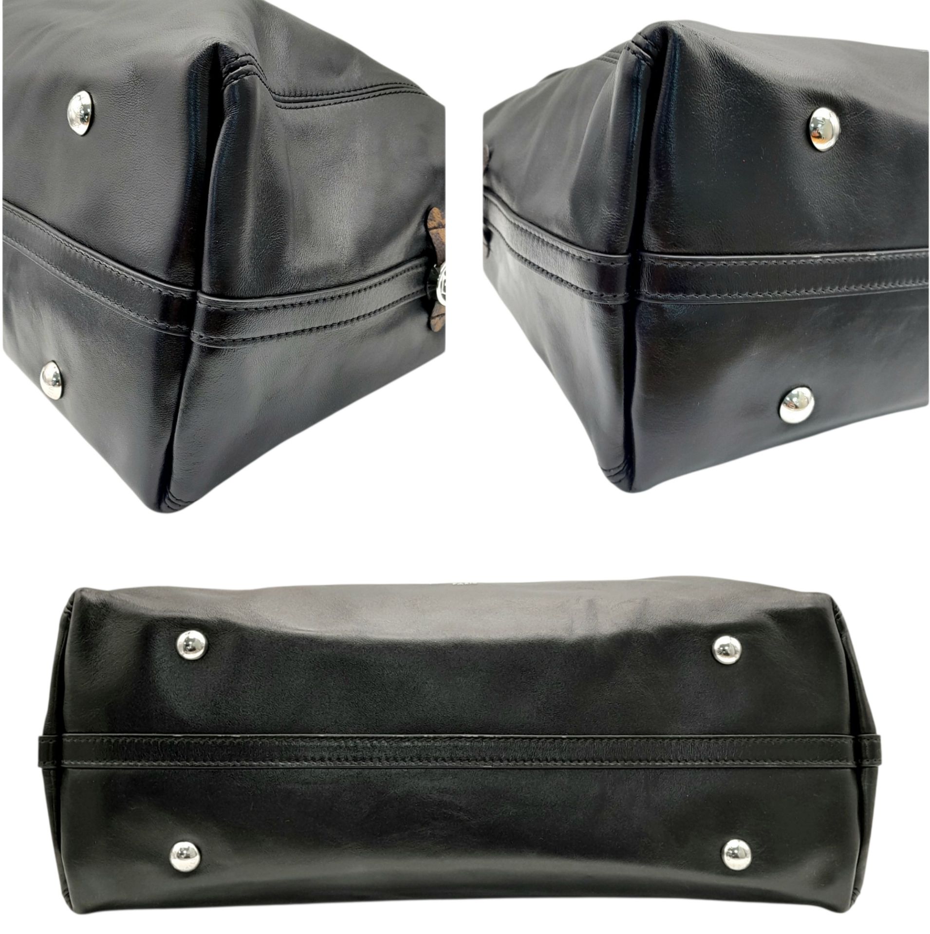 A Louis Vuitton Black Leather Graceful MM Hobo Bag. Black leather with monogram-coated canvas - Image 7 of 8