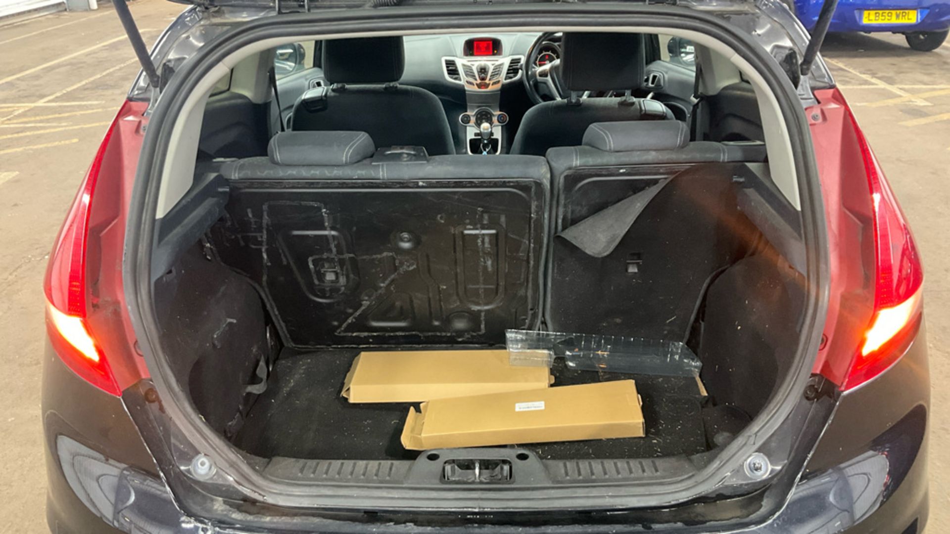 ** ON SALE ** FORD FIESTA 1.2 82 ZETEC HATCHBACK 2012 (62) ULEZ COMPLIANT - Image 7 of 11