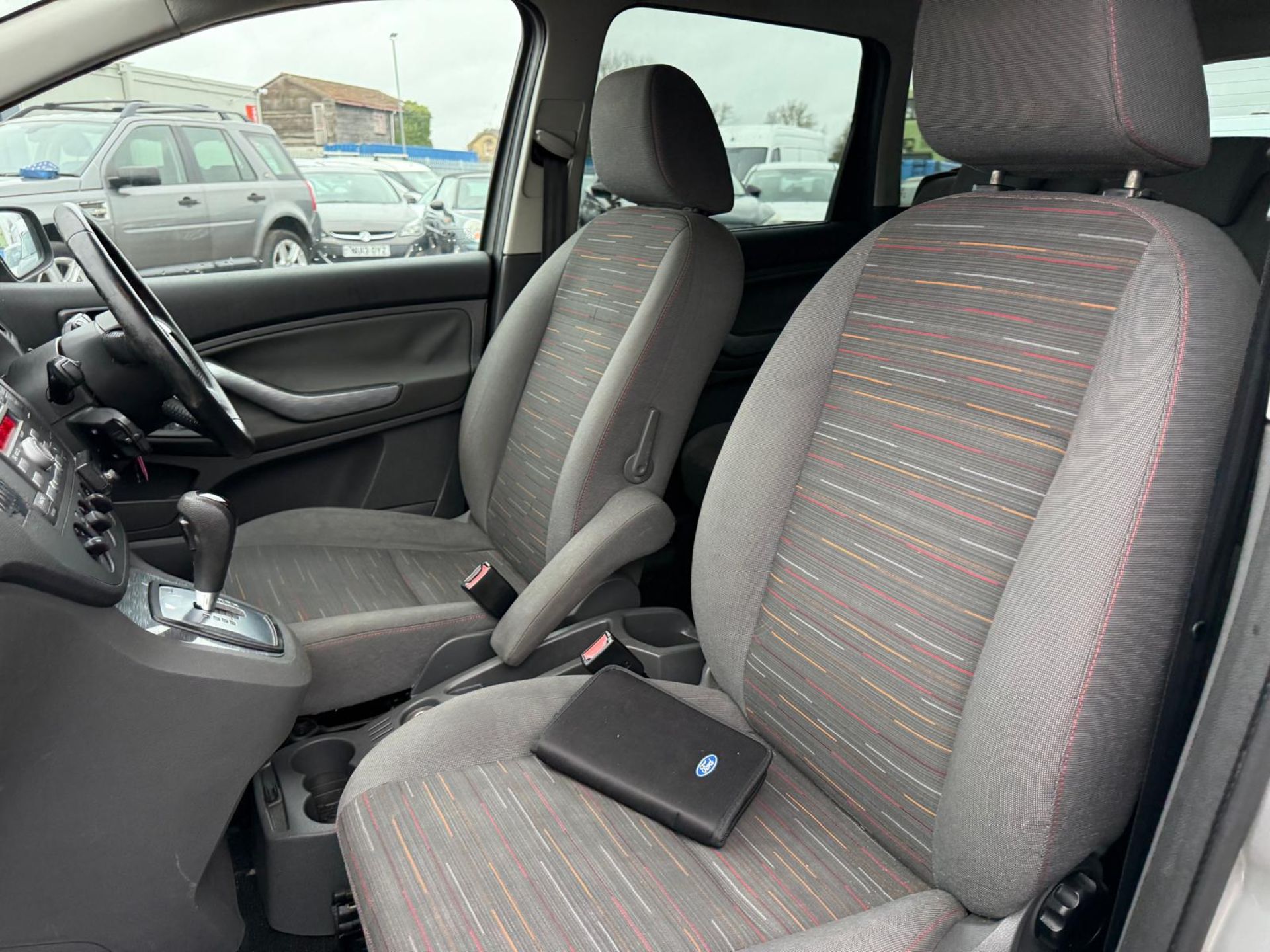 ** ON SALE ** FORD C-MAX 2.0 ZETEC MPV AUTO 2009 (09) ULEZ COMPLIANT - Image 8 of 17