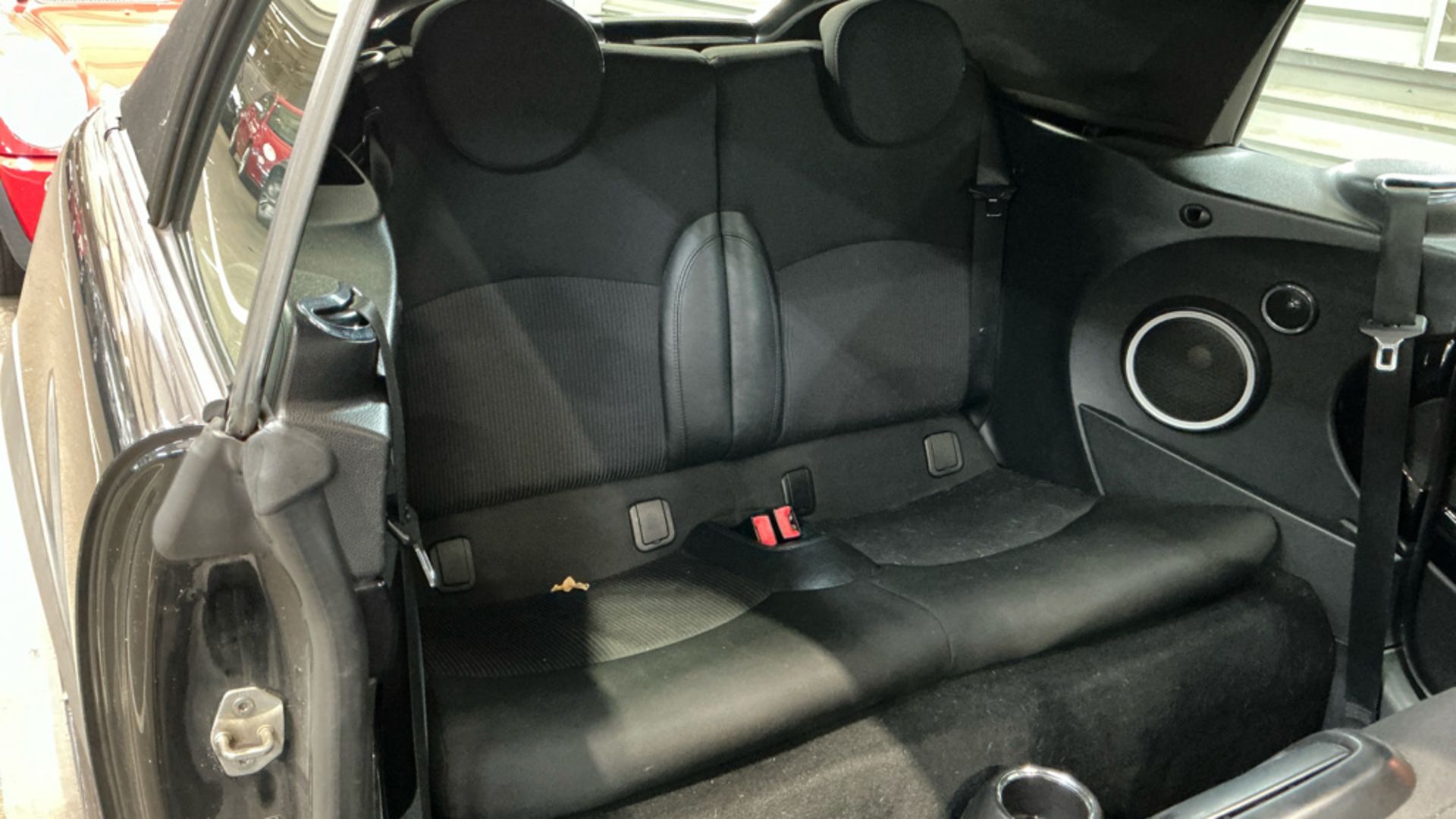 ** ON SALE ** MINI COOPER 1.6 D CONVERTIBLE 2011 (11) - Image 9 of 11