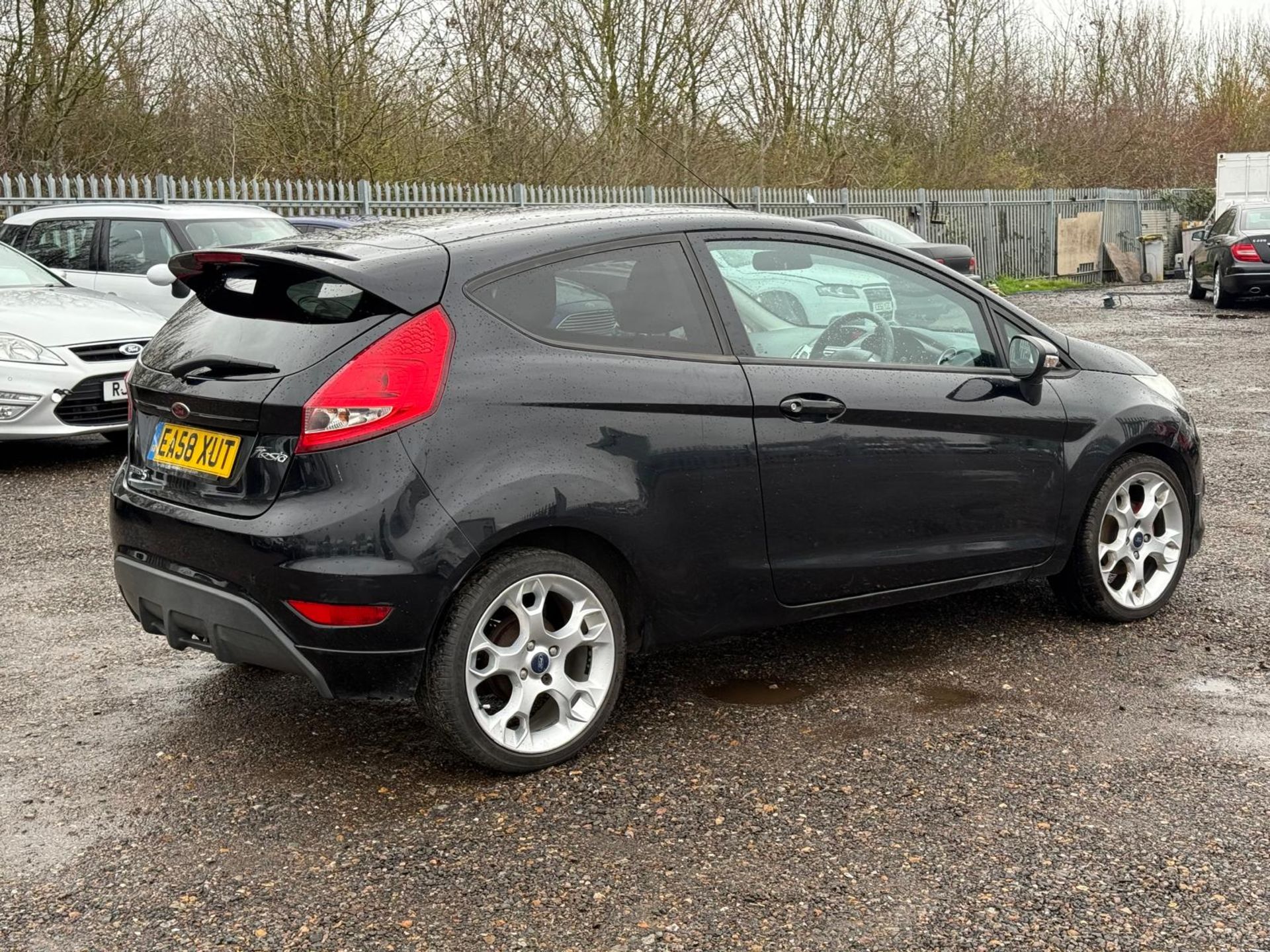 FORD FIESTA 1.6 ZETEC S HATCHBACK 2008 (58) - Image 3 of 16