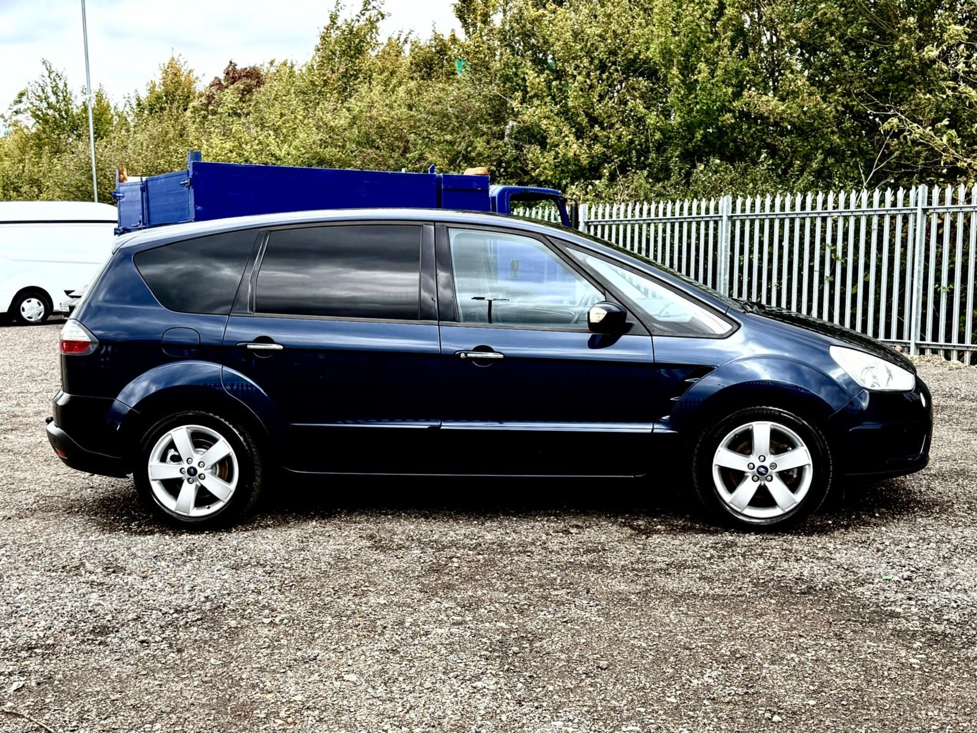 ** ON SALE ** FORD S-MAX TITANIUM DIESEL 2.0 TDCI 143 MPV 7 SEATS 2009 (09) - Image 2 of 21