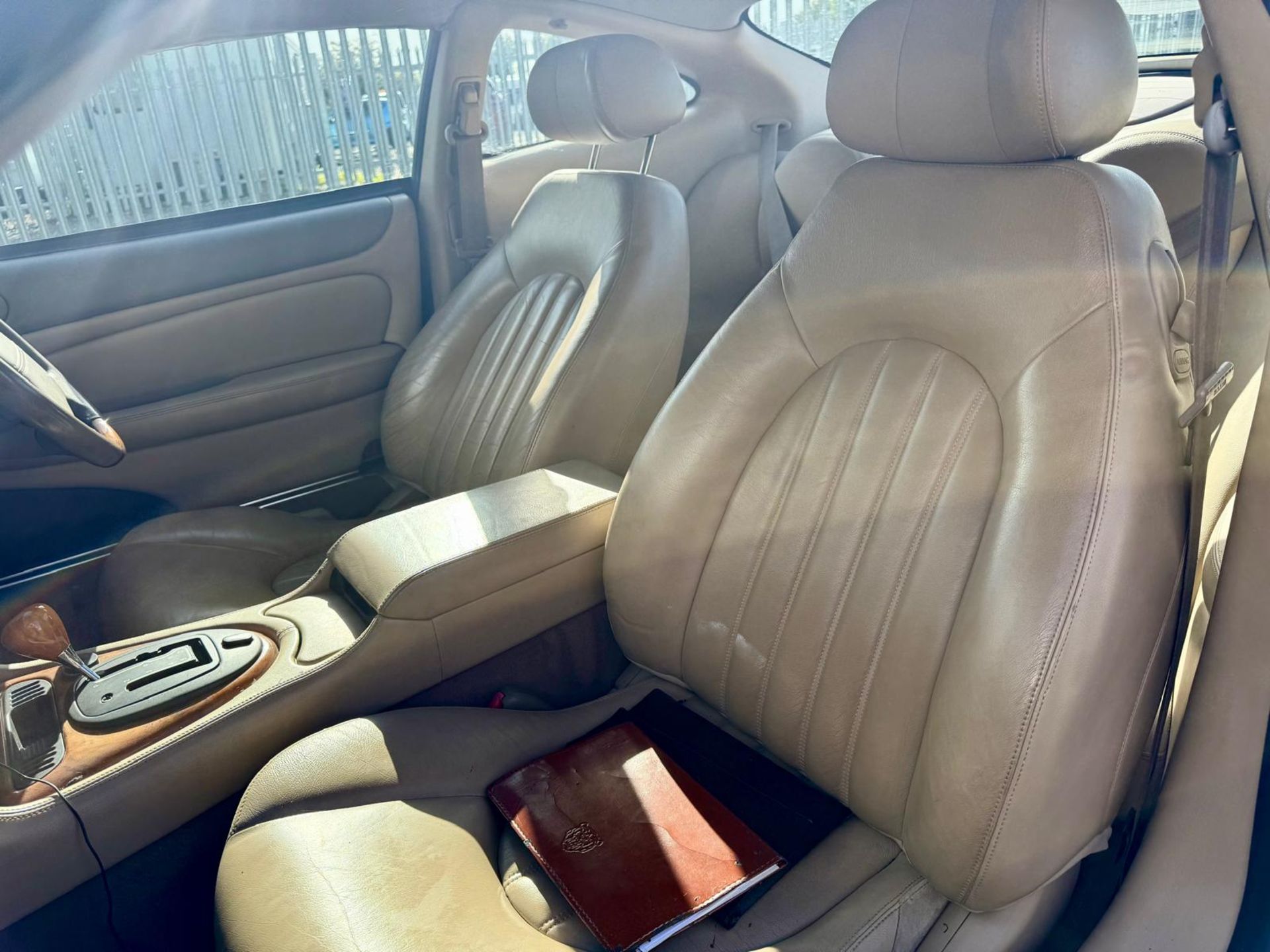 ** ON SALE ** JAGUAR XK8 4.2 COUPE 2003 (03) ULEZ COMPLIANT - Image 8 of 17