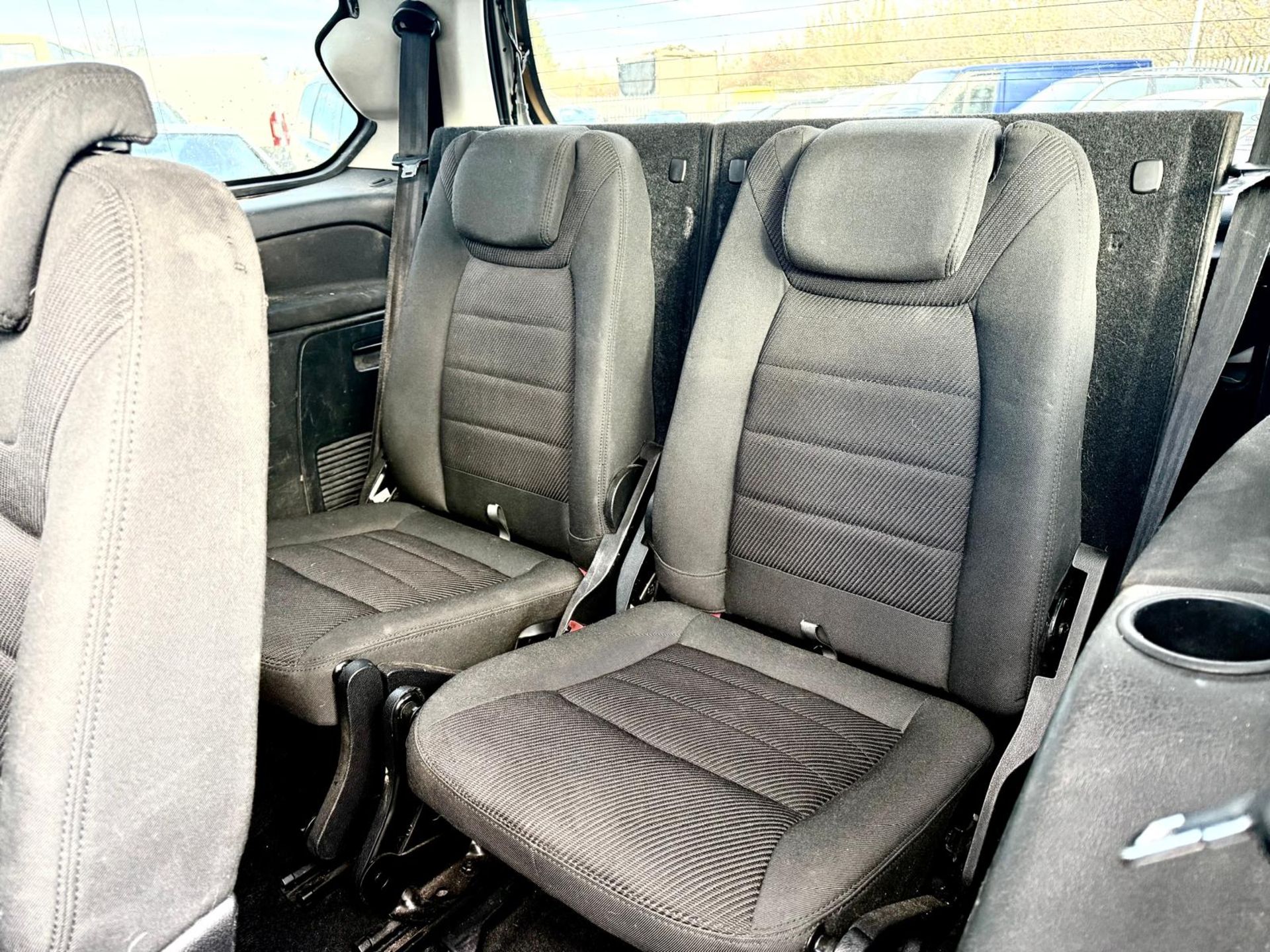 FORD GALAXY 2.0 TDCI 140 TITANIUM AUTO 7 SEATS 2011 (11) - Image 17 of 20