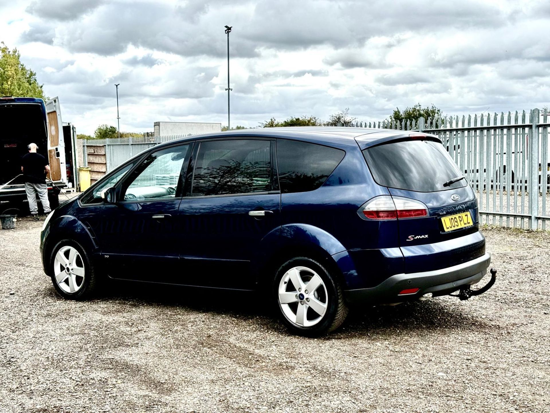 ** ON SALE ** FORD S-MAX TITANIUM DIESEL 2.0 TDCI 143 MPV 7 SEATS 2009 (09) - Image 4 of 21