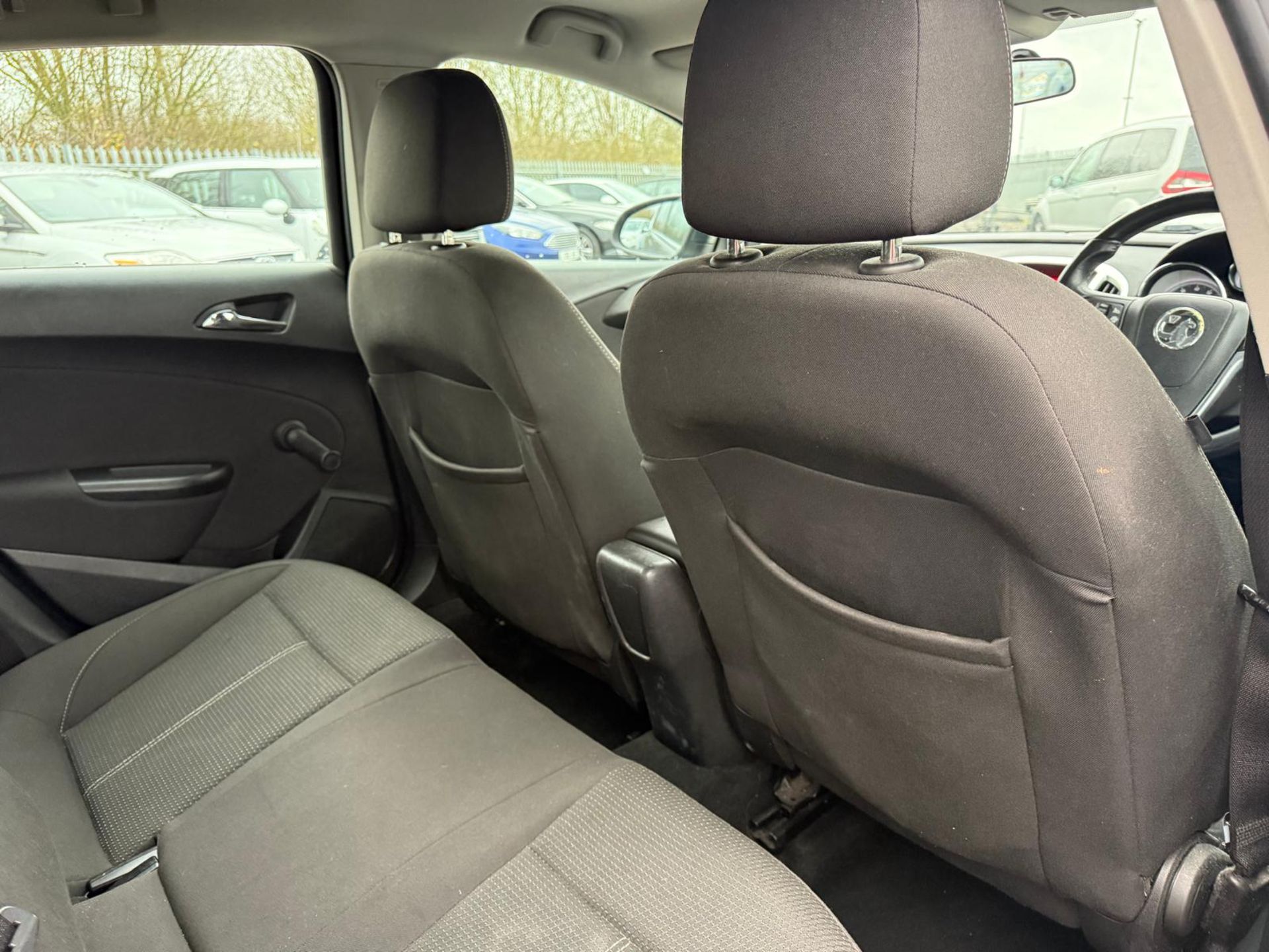 ** ON SALE ** VAUXHALL ASTRA 1.6 16V 115 SRI HATCHBACK 2013 (13) ULEZ COMPLIANT - Image 17 of 19