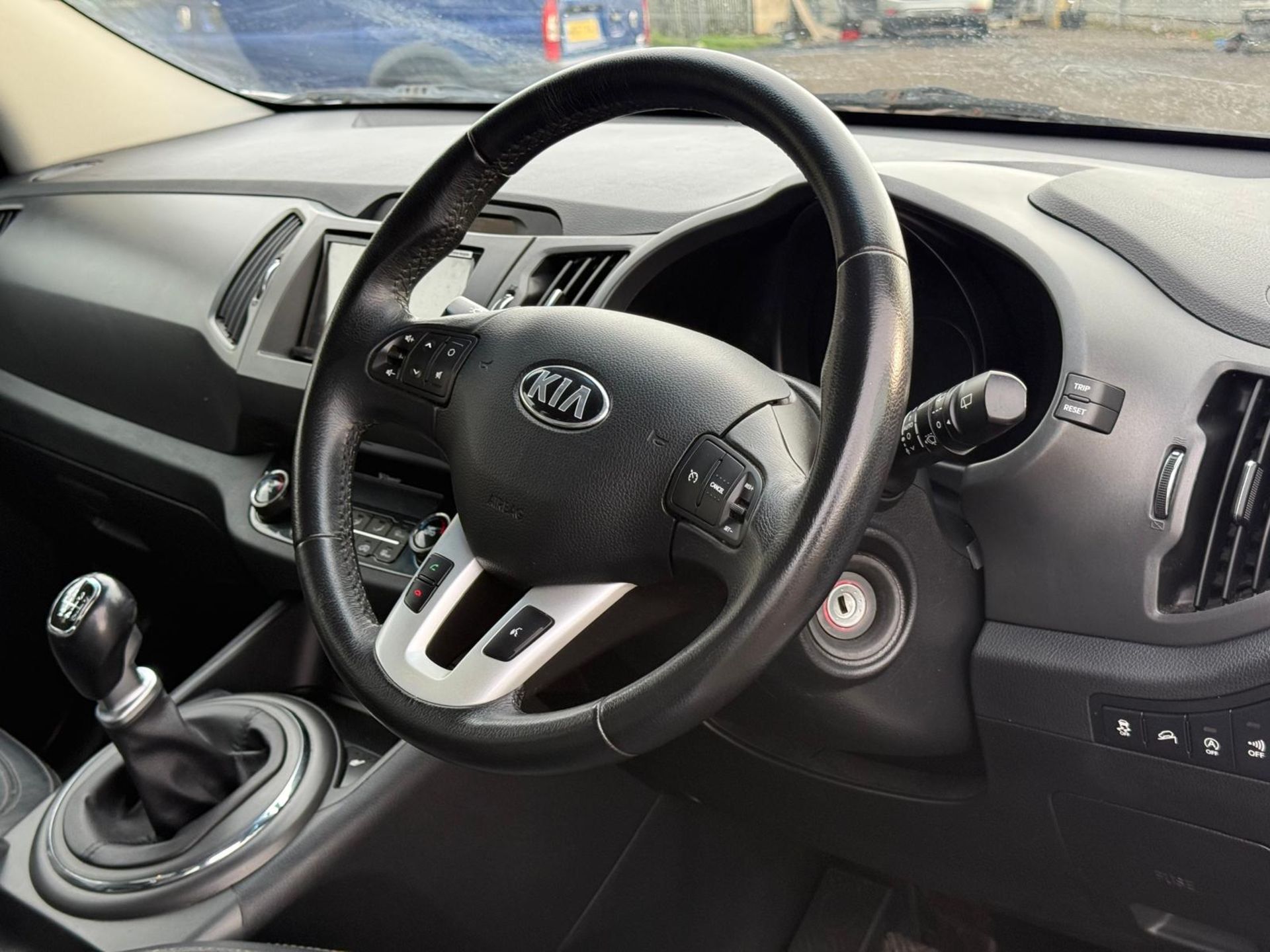 KIA SPORTAGE 3 1.7 CRDI 2013 (13) LOW MILES - Image 11 of 21