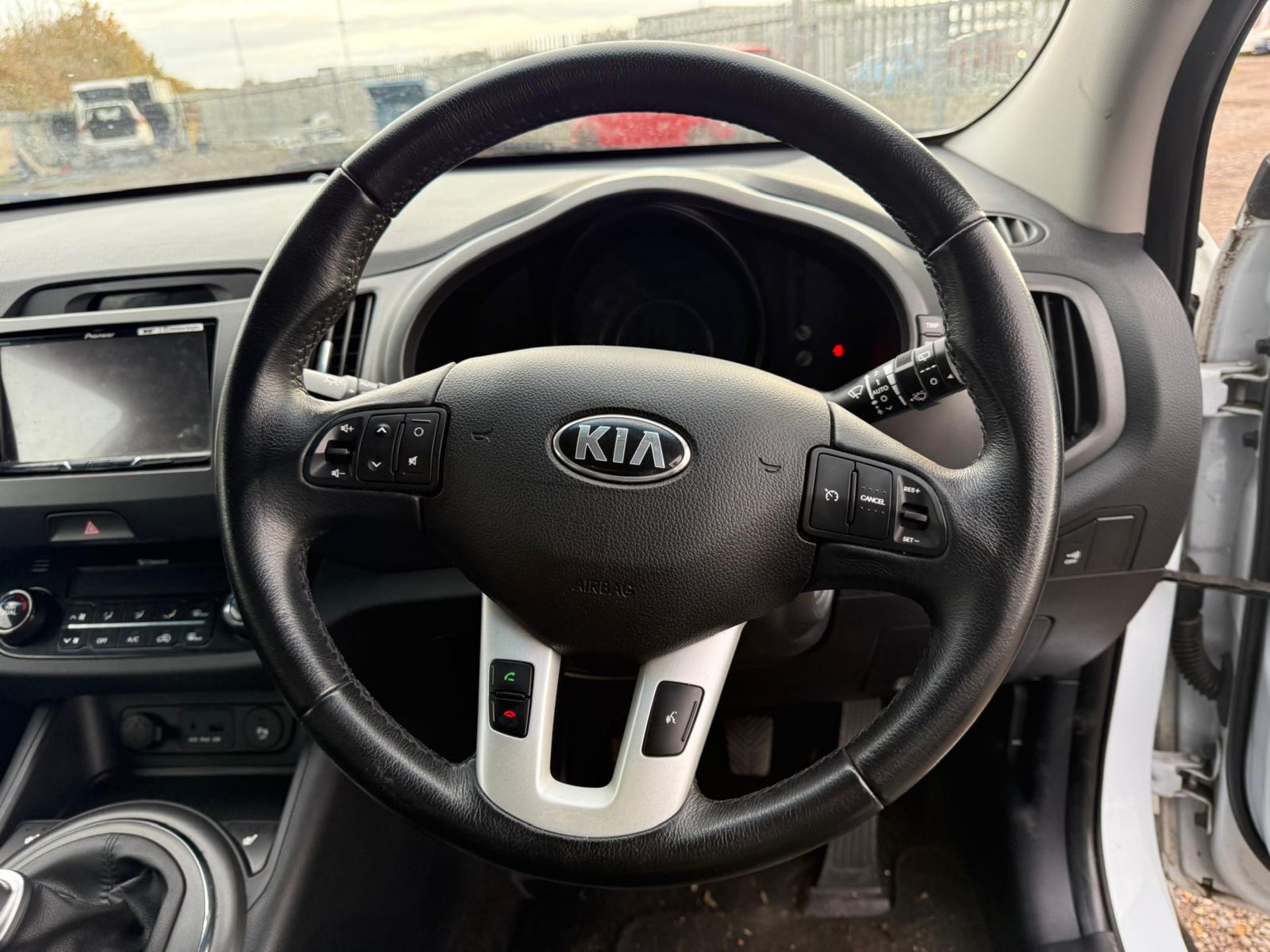 KIA SPORTAGE 3 1.7 CRDI 2013 (13) LOW MILES - Image 12 of 21