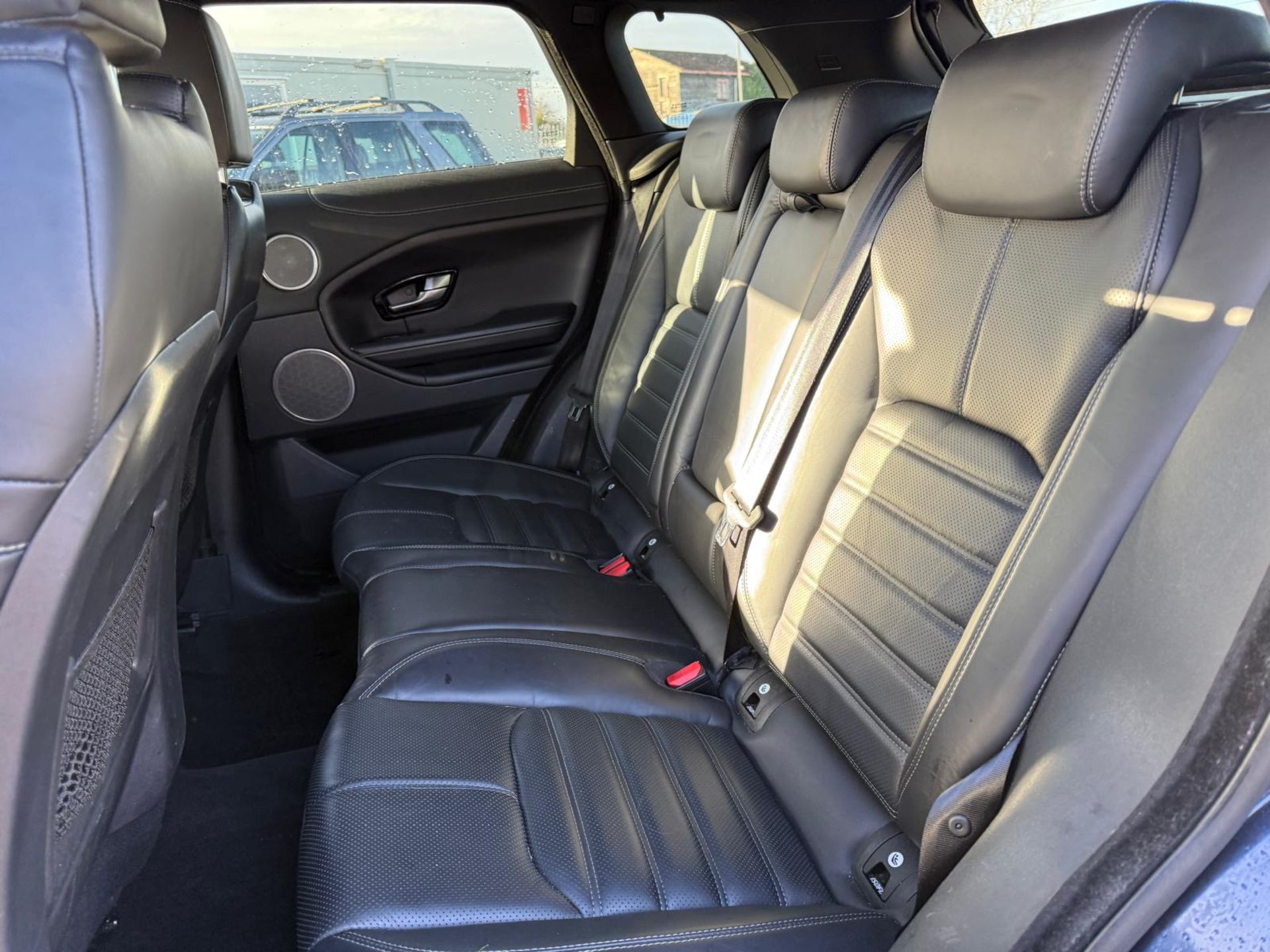 LAND ROVER RANGE ROVER EVOQUE ( MOT JULY 2026) 2.0 TD4 180 4WD HSE DYNAMIC 2016 (66) - Image 16 of 19