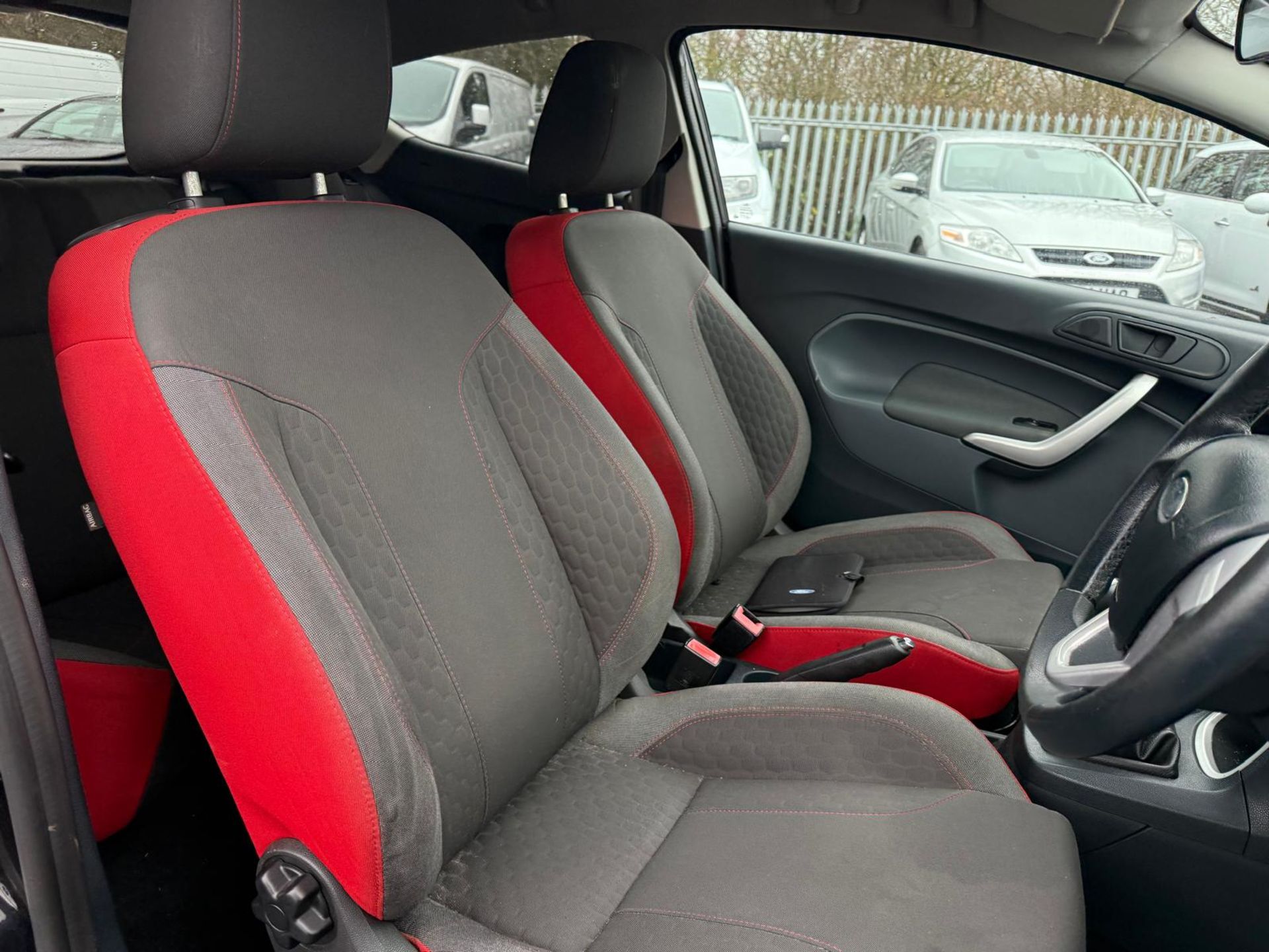 FORD FIESTA 1.6 ZETEC S HATCHBACK 2008 (58) - Image 10 of 16