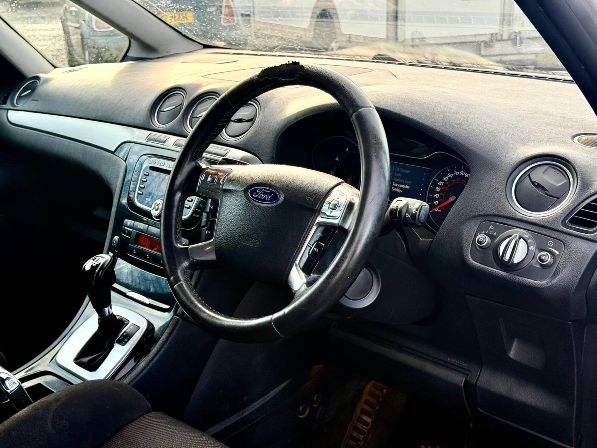 FORD GALAXY 2.0 TDCI 140 TITANIUM AUTO 7 SEATS 2011 (11) - Image 10 of 20