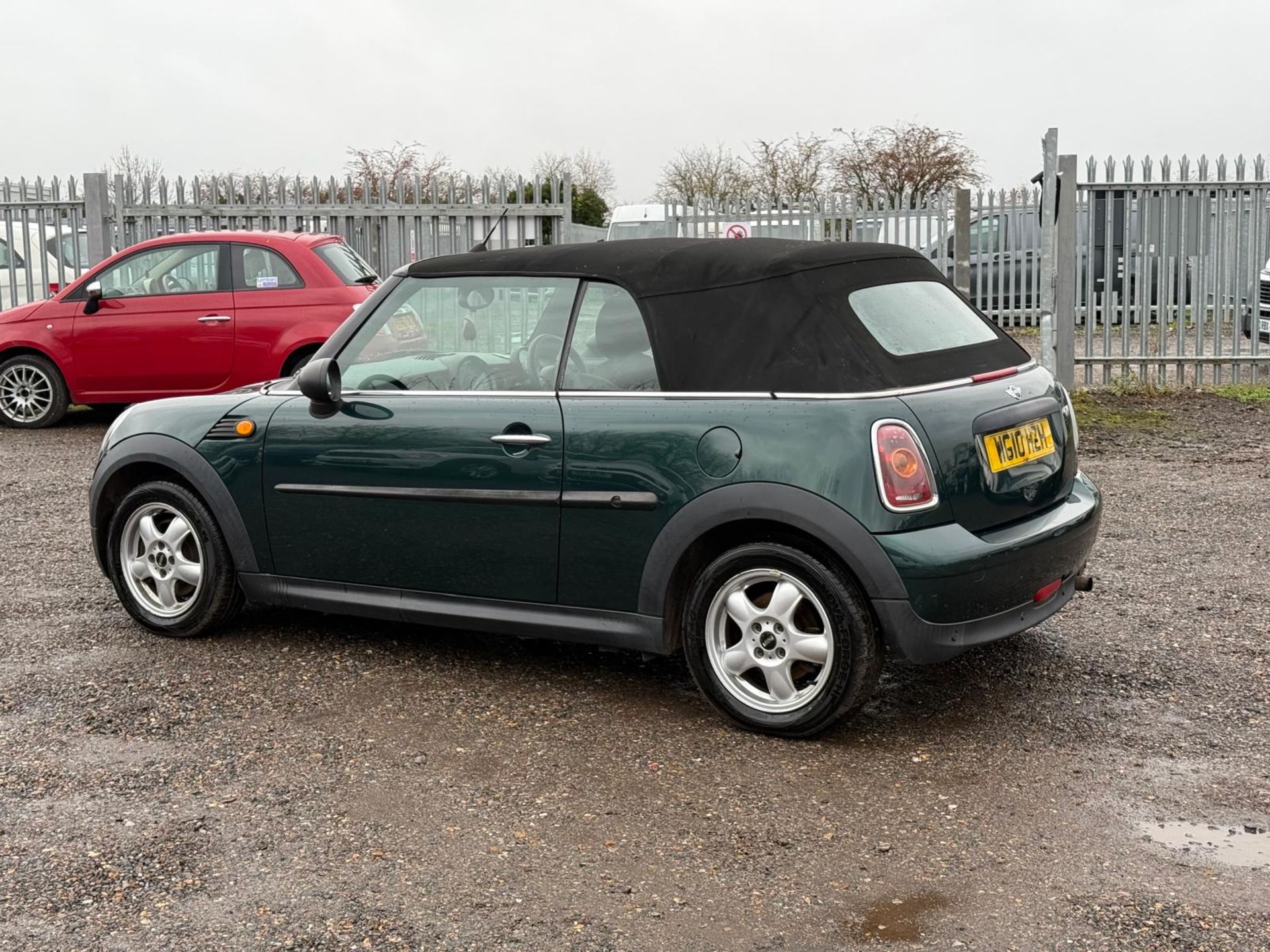 MINI ONE 1.6 CONVERTIBLE (MOT DEC 2026) 2010 (10) ULEZ COMPLIANT - Image 4 of 15
