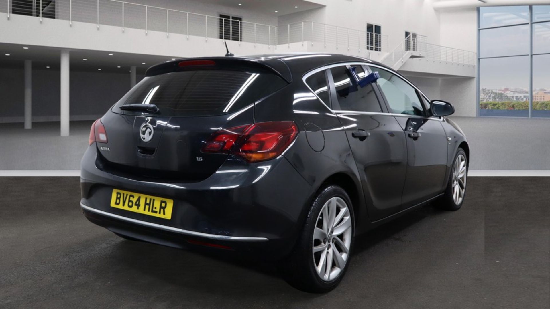 ** ON SALE ** VAUXHALL ASTRA 1.6 16V 115 SRI HATCHBACK 2014 (14) ULEZ COMPLIANT - Image 3 of 11
