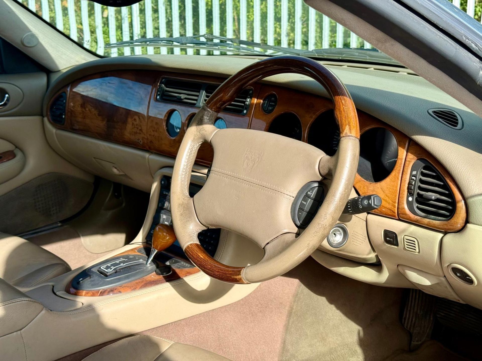 ** ON SALE ** JAGUAR XK8 4.2 COUPE 2003 (03) ULEZ COMPLIANT - Image 12 of 17