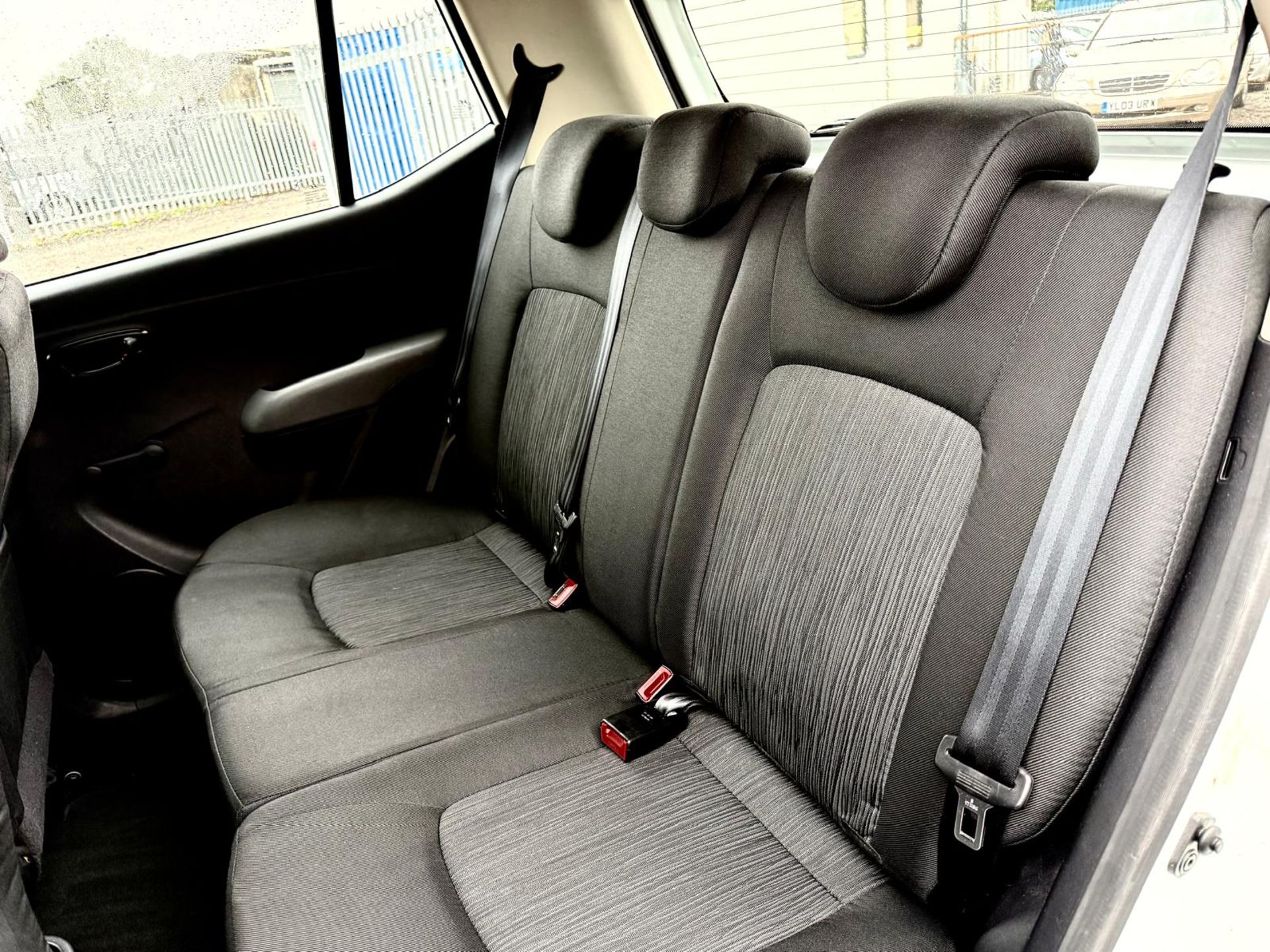 HYUNDAI I10 1.2 PETROL CLASSIC HATCHBACK 2013 (13) ULEZ COMPLIANT - Image 16 of 20