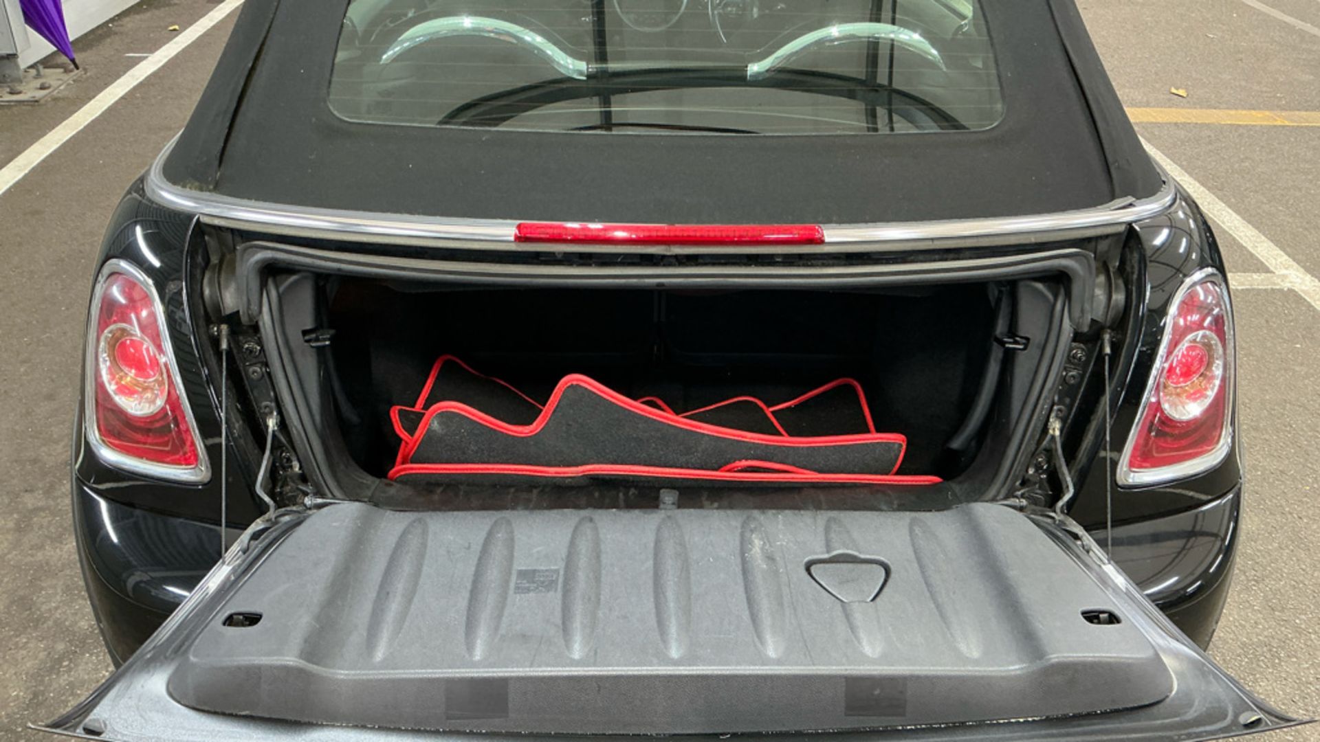 ** ON SALE ** MINI COOPER 1.6 D CONVERTIBLE 2011 (11) - Image 7 of 11