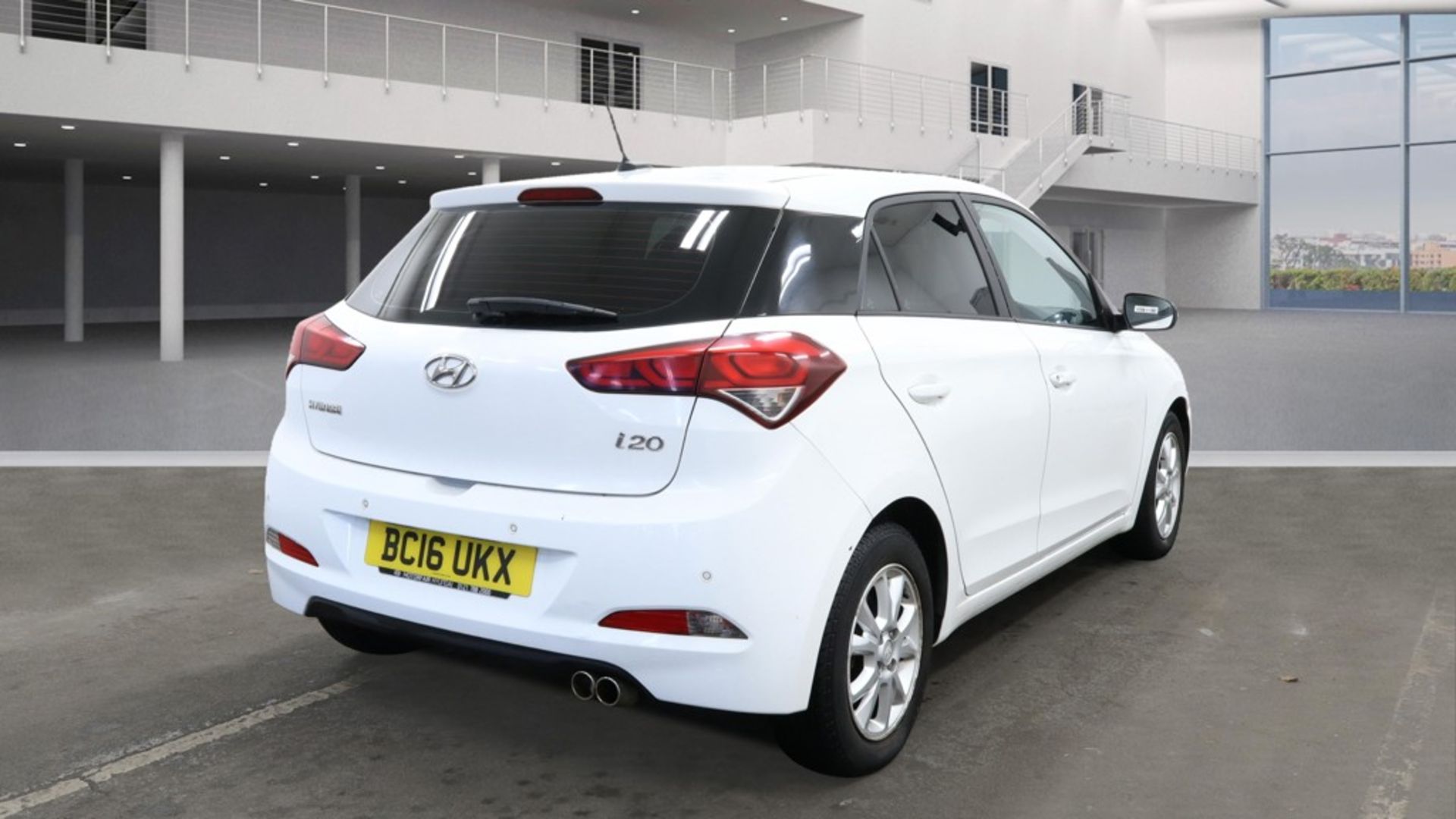 ** ON SALE ** HYUNDAI I20 (MOT NOV 2026) 1.4 CRDI SE HATCHBACK 2016 (16) ULEZ COMPLIANT - Image 4 of 11