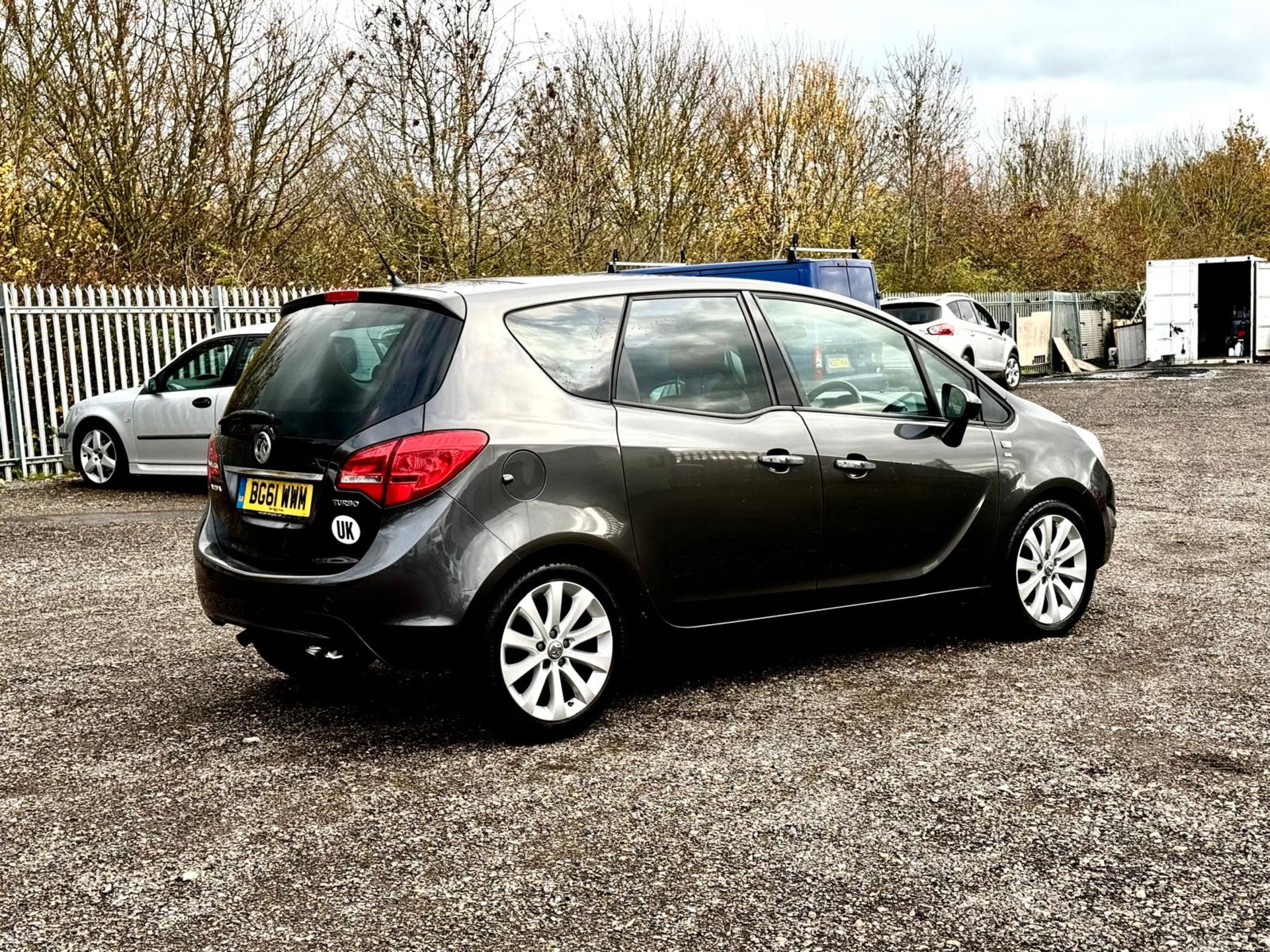 VAUXHALL VIVA (MOT OCT 2026) SE 1.4 TURBO 120 2011 (11) ULEZ COMPLIANT - Image 3 of 22