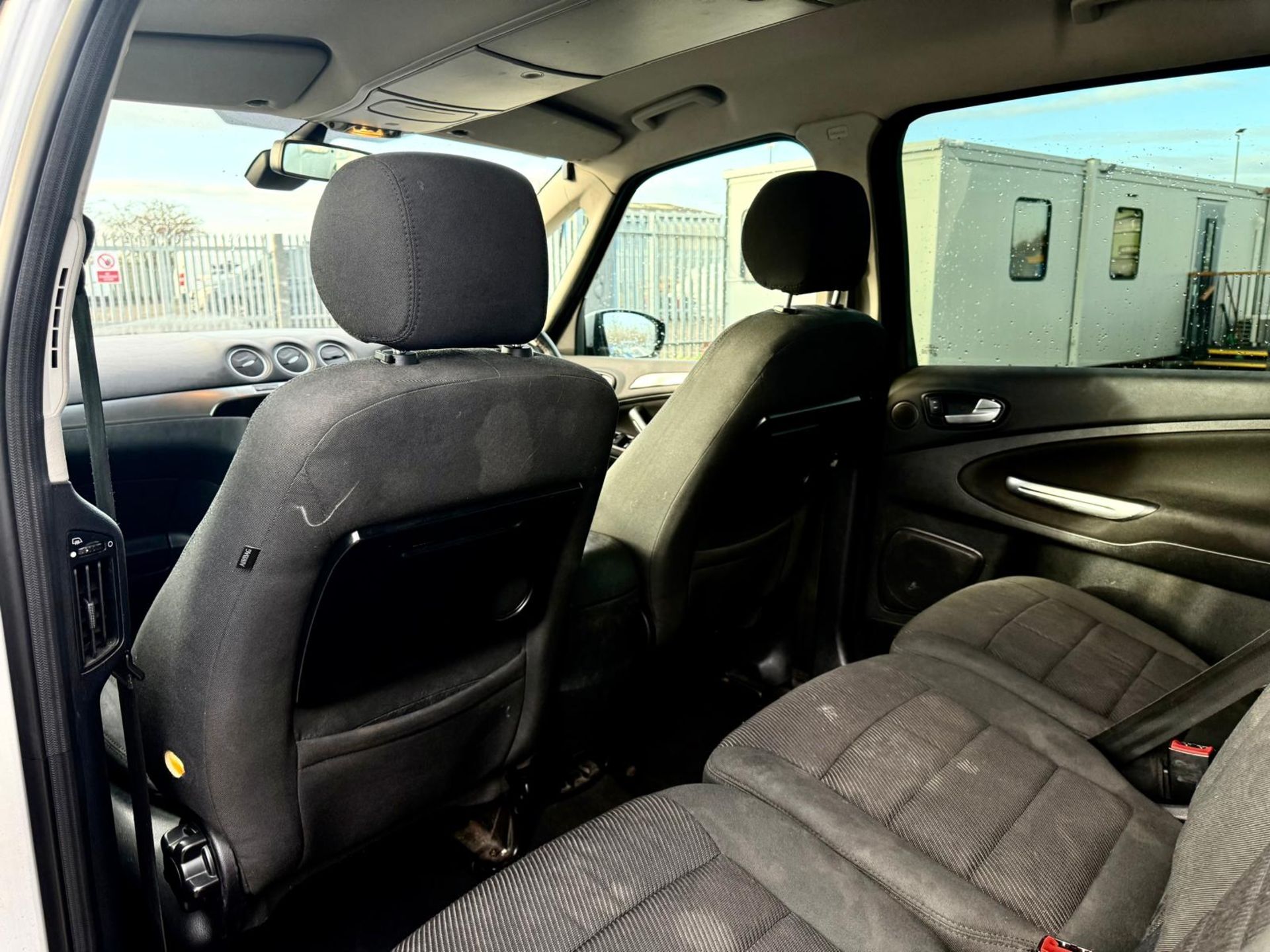 FORD GALAXY 2.0 TDCI 140 TITANIUM AUTO 7 SEATS 2011 (11) - Image 15 of 20