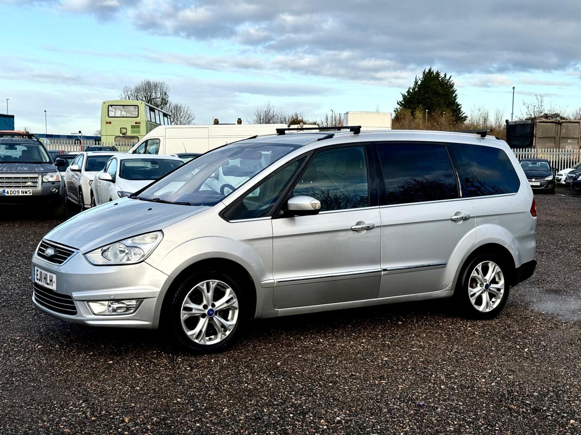 FORD GALAXY 2.0 TDCI 140 TITANIUM AUTO 7 SEATS 2011 (11) - Image 6 of 20