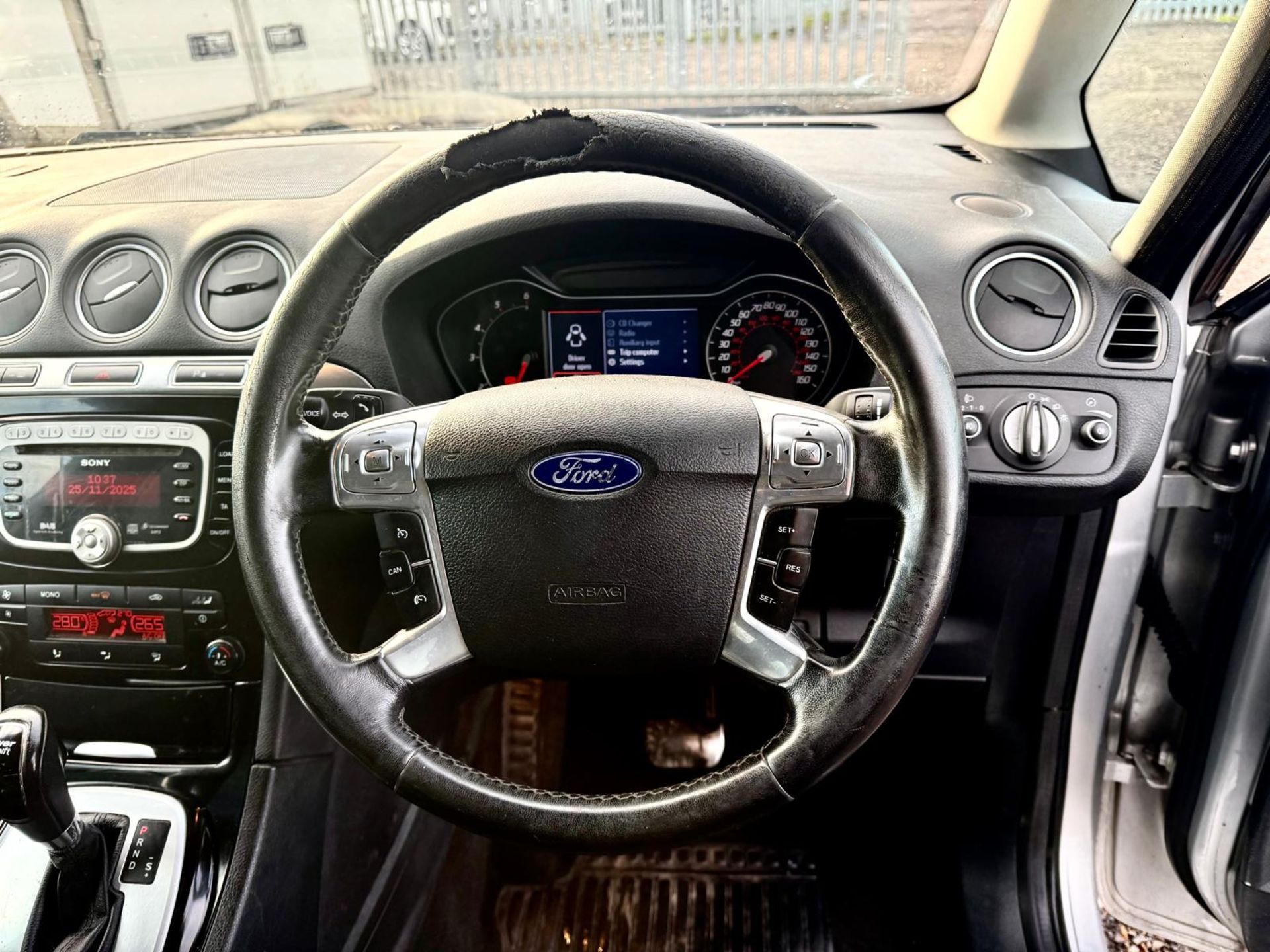 FORD GALAXY 2.0 TDCI 140 TITANIUM AUTO 7 SEATS 2011 (11) - Image 9 of 20