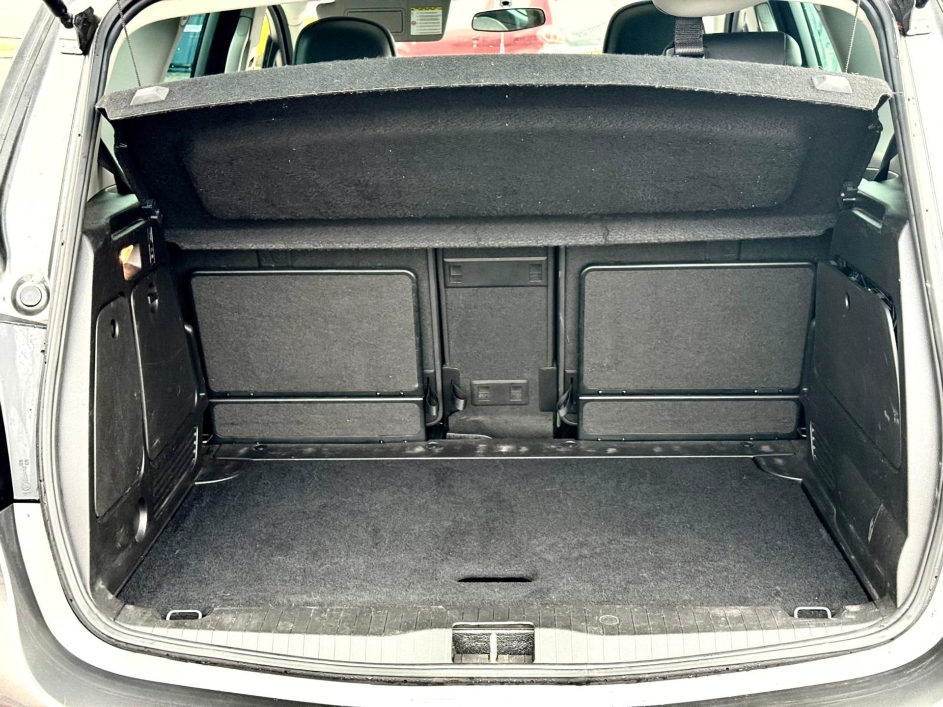 VAUXHALL VIVA (MOT OCT 2026) SE 1.4 TURBO 120 2011 (11) ULEZ COMPLIANT - Image 7 of 22