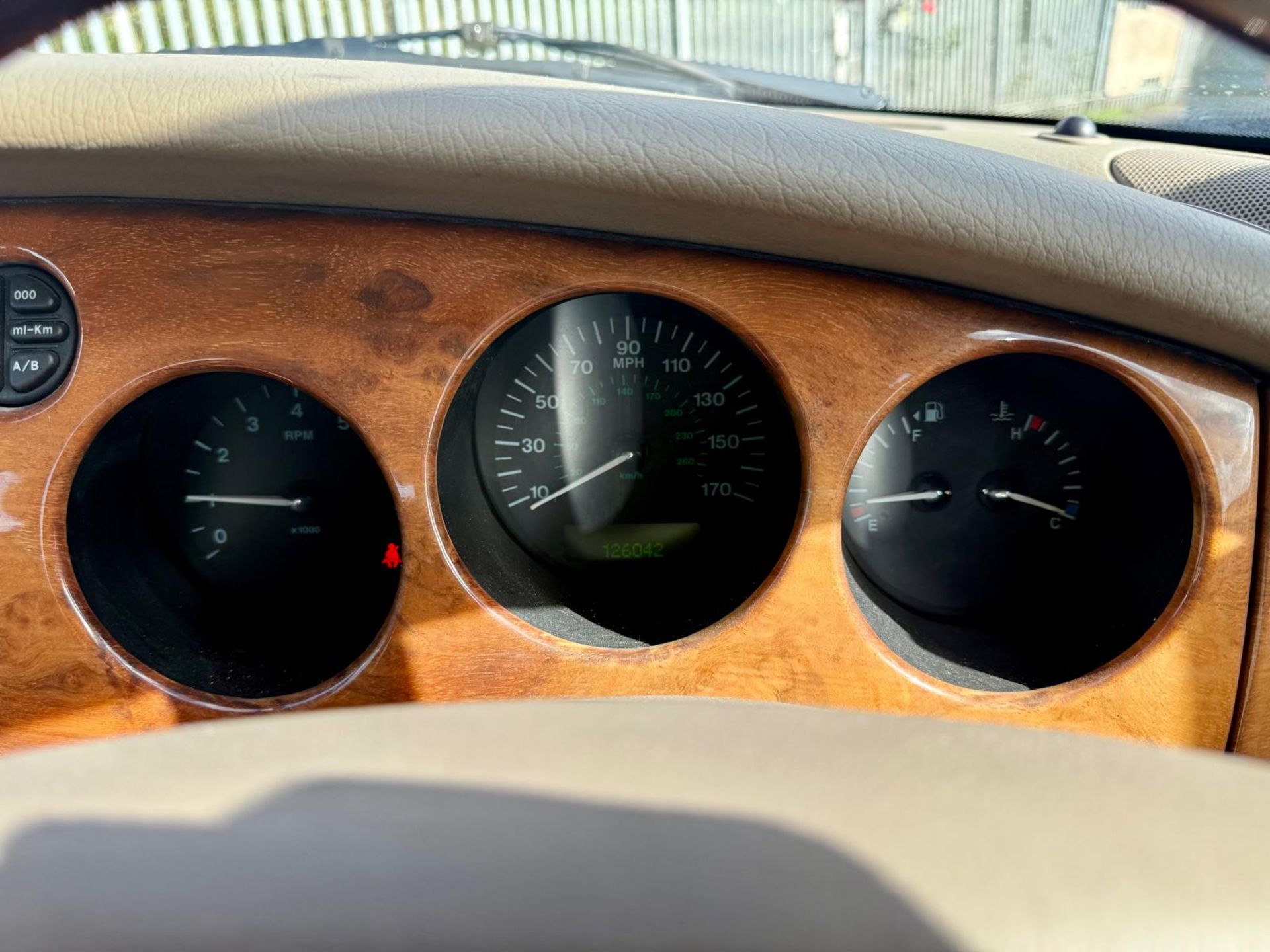 ** ON SALE ** JAGUAR XK8 4.2 COUPE 2003 (03) ULEZ COMPLIANT - Image 16 of 17